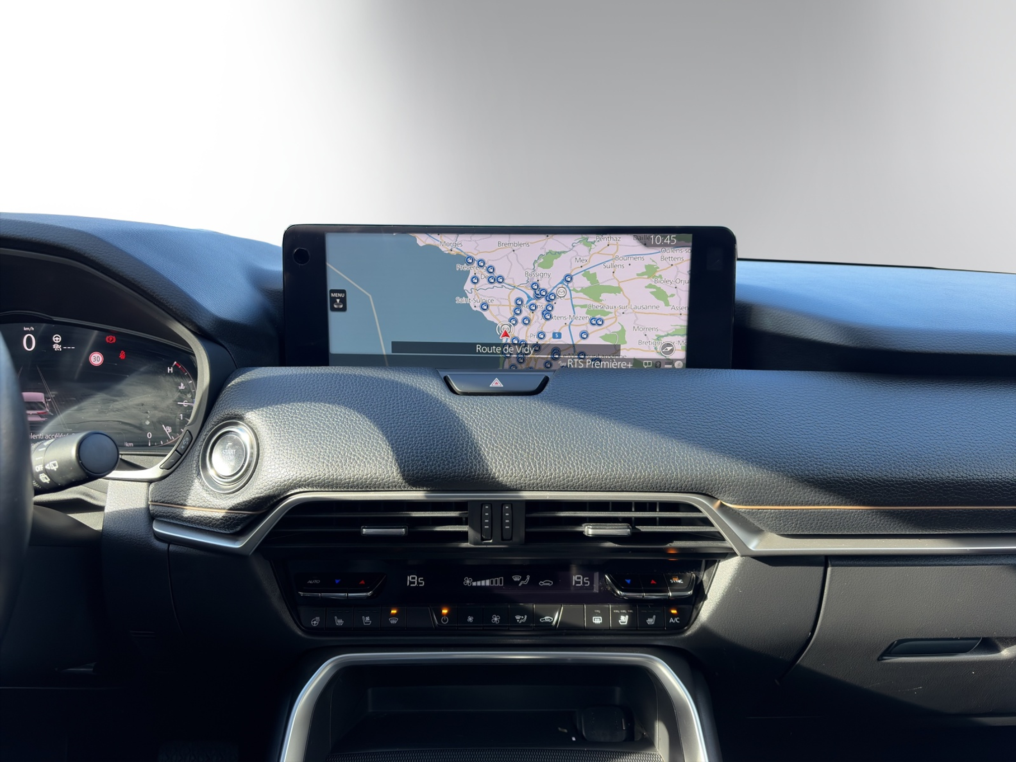 listing desktop thumbnail image 14