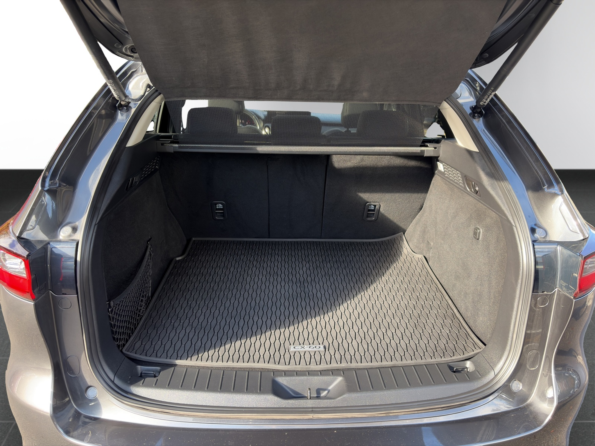 listing desktop thumbnail image 6