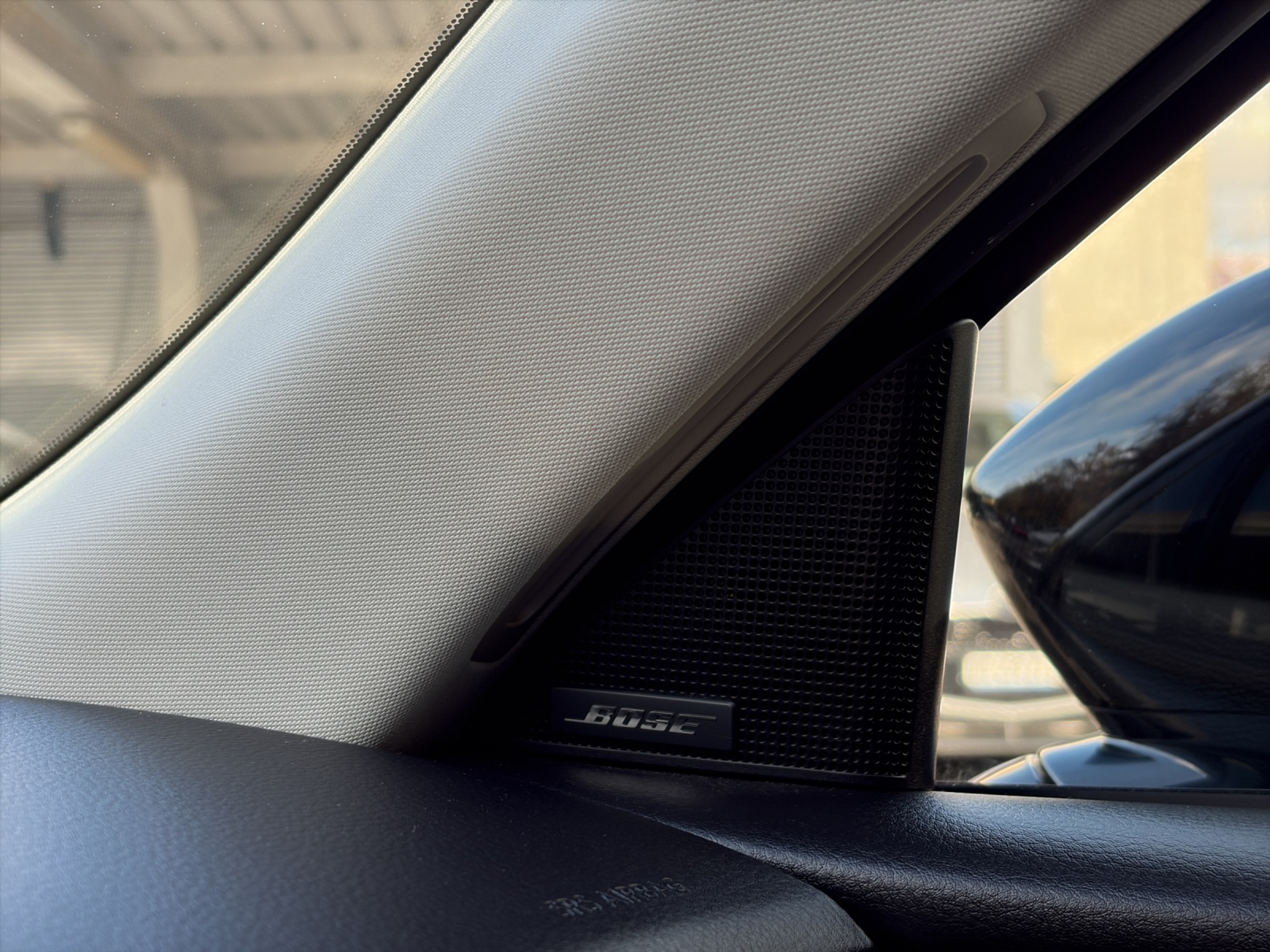 listing desktop thumbnail image 18