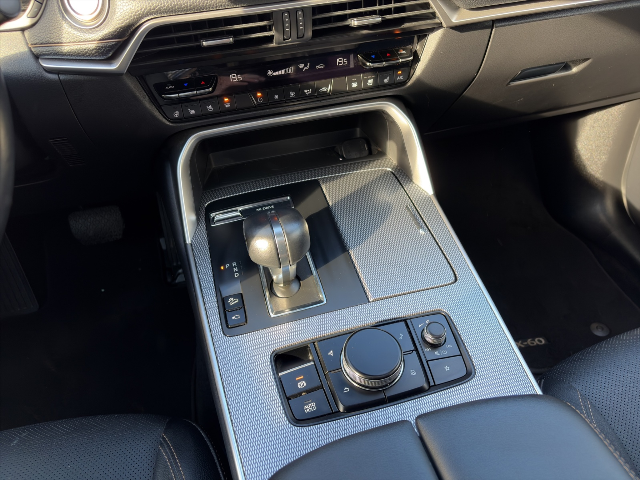 listing desktop thumbnail image 17