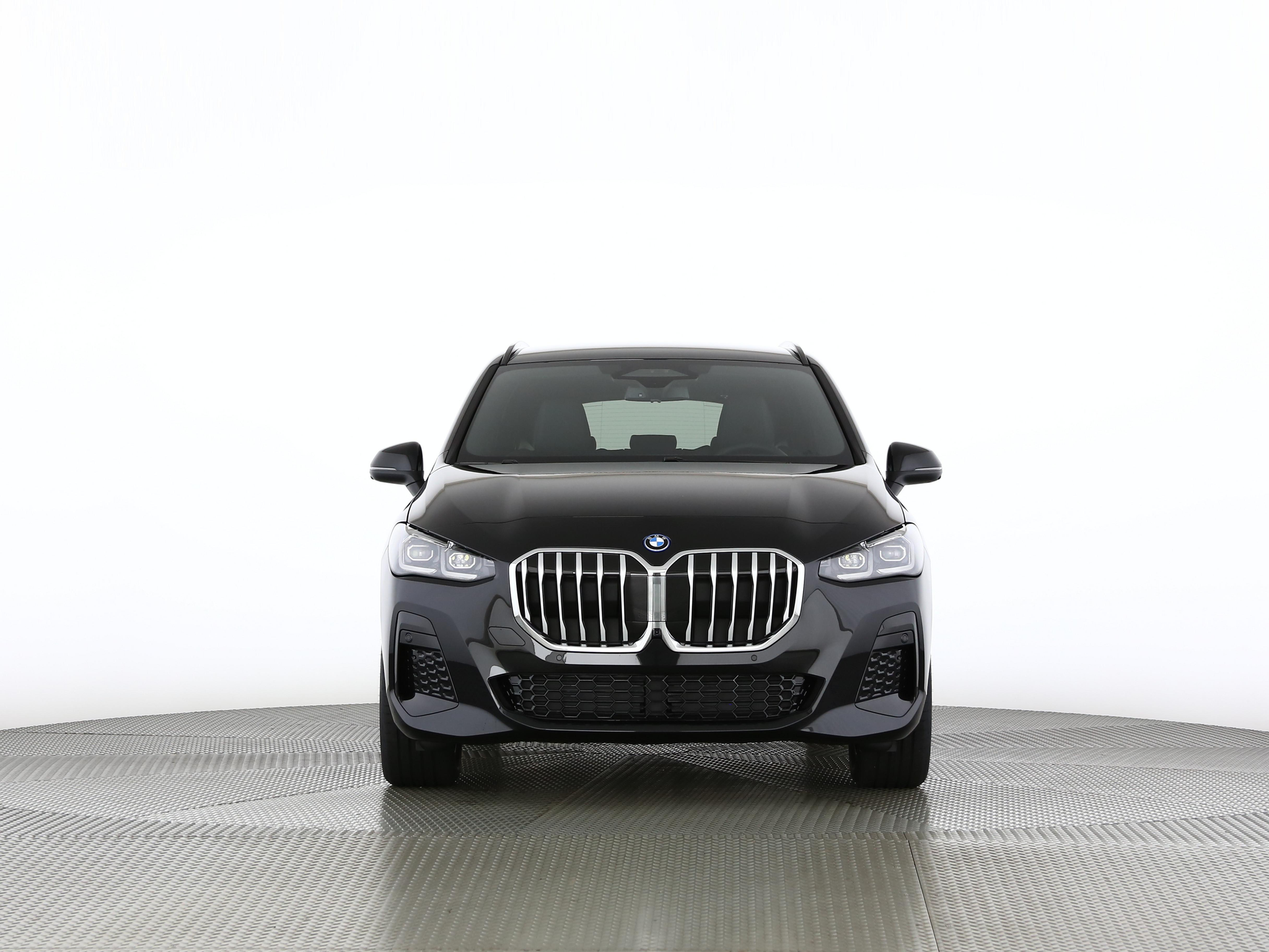 listing desktop thumbnail image 4