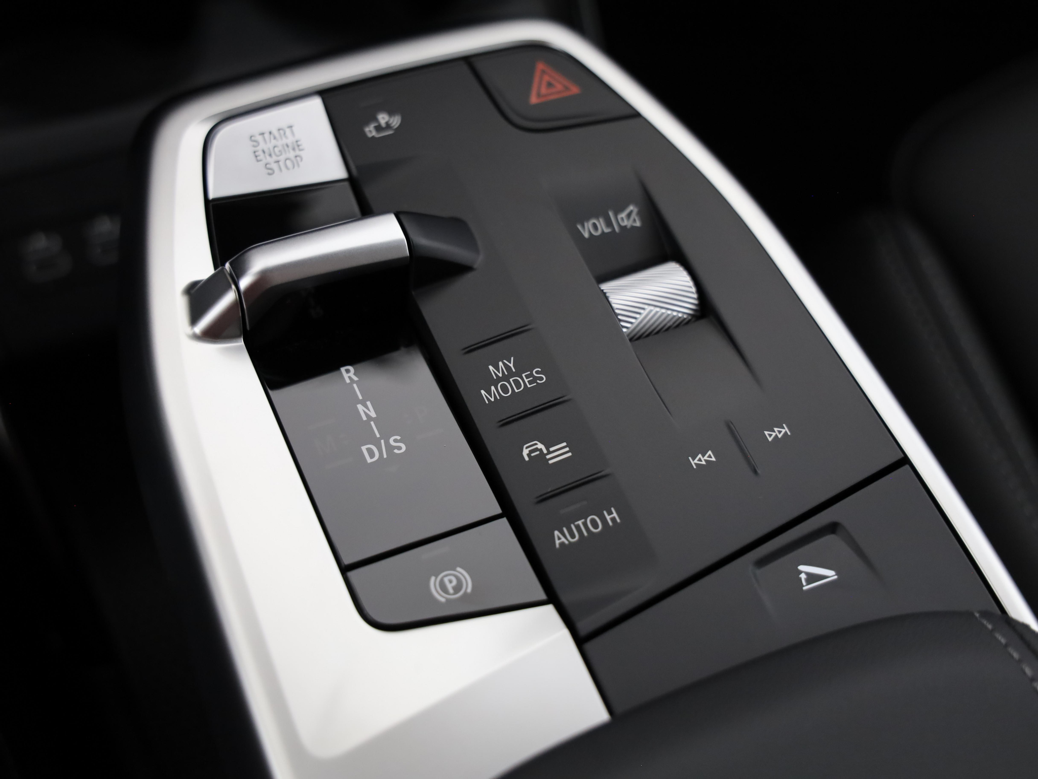 listing desktop thumbnail image 18