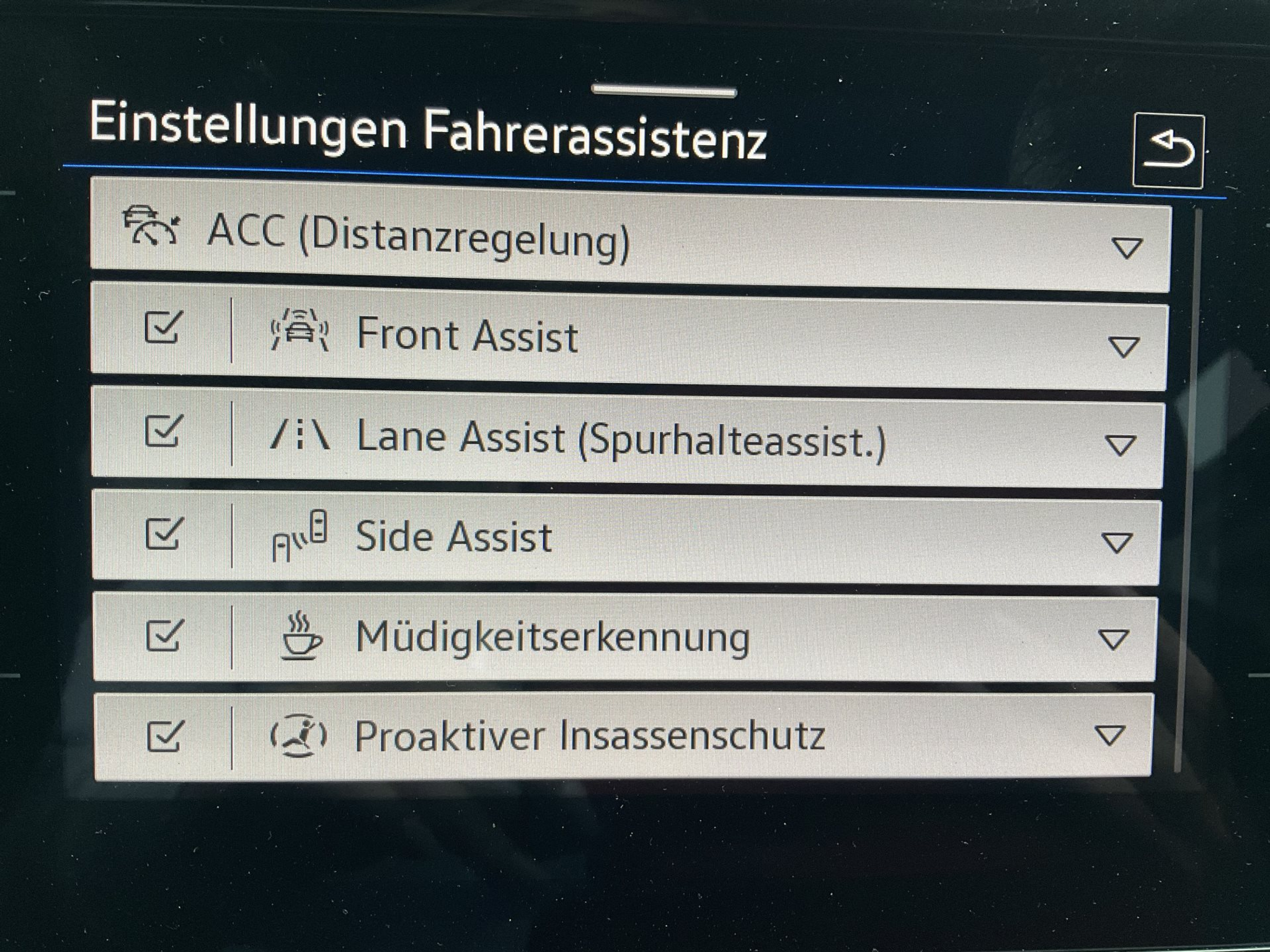 listing desktop thumbnail image 15