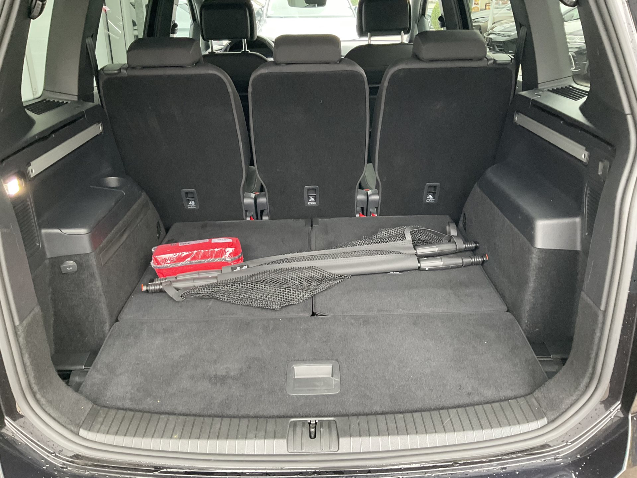 listing desktop thumbnail image 28