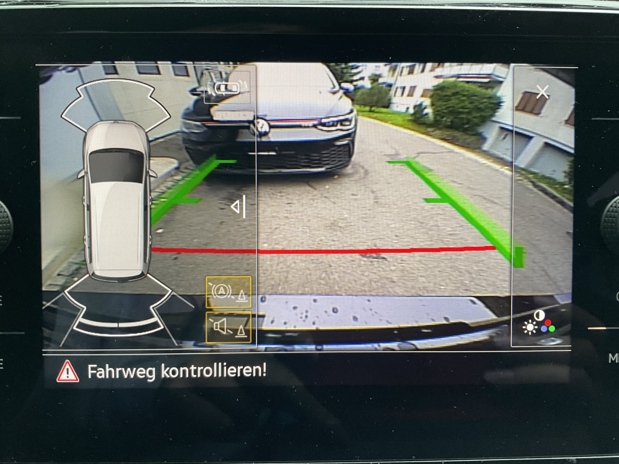 listing desktop thumbnail image 19