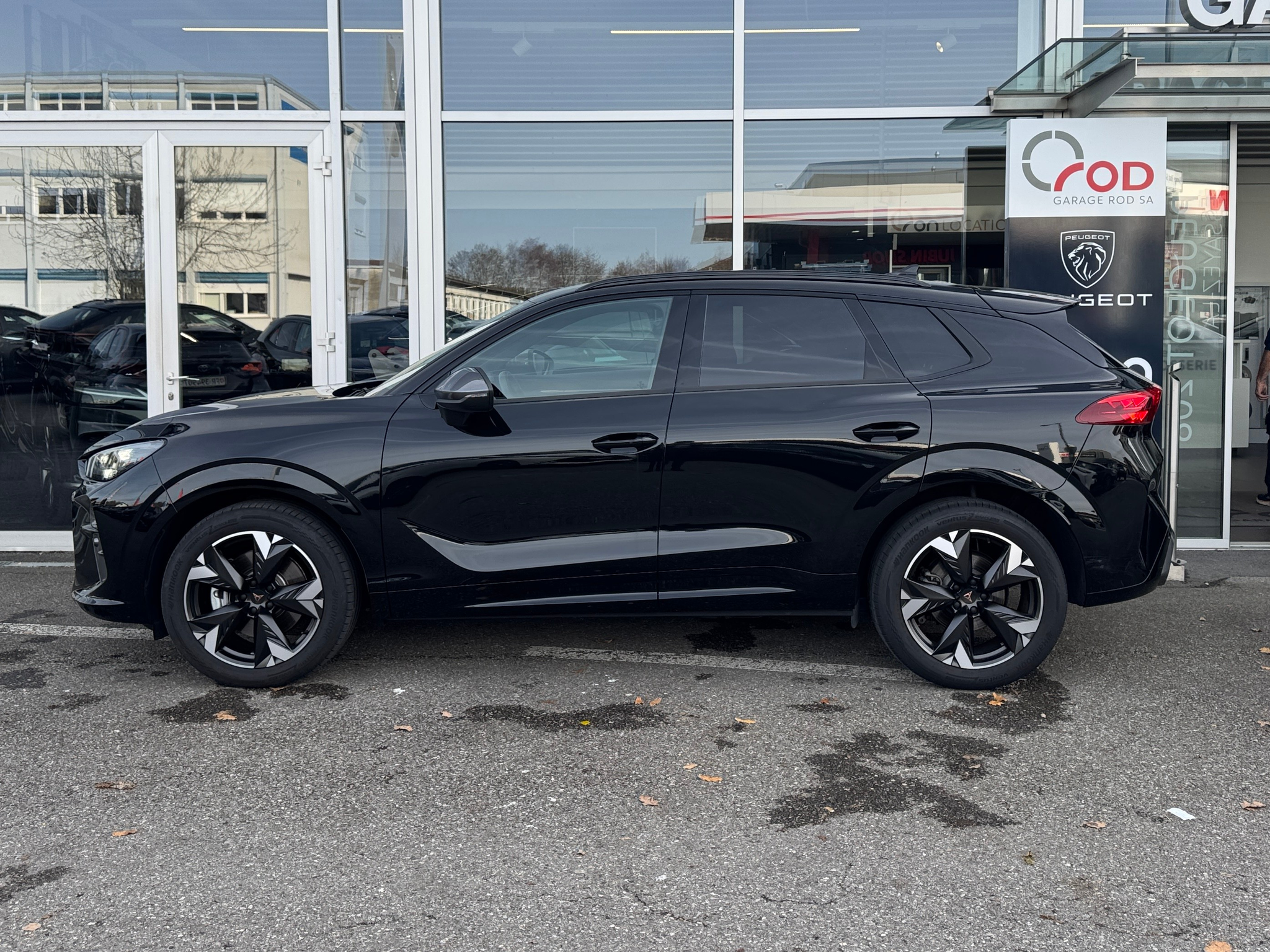 listing desktop thumbnail image 4