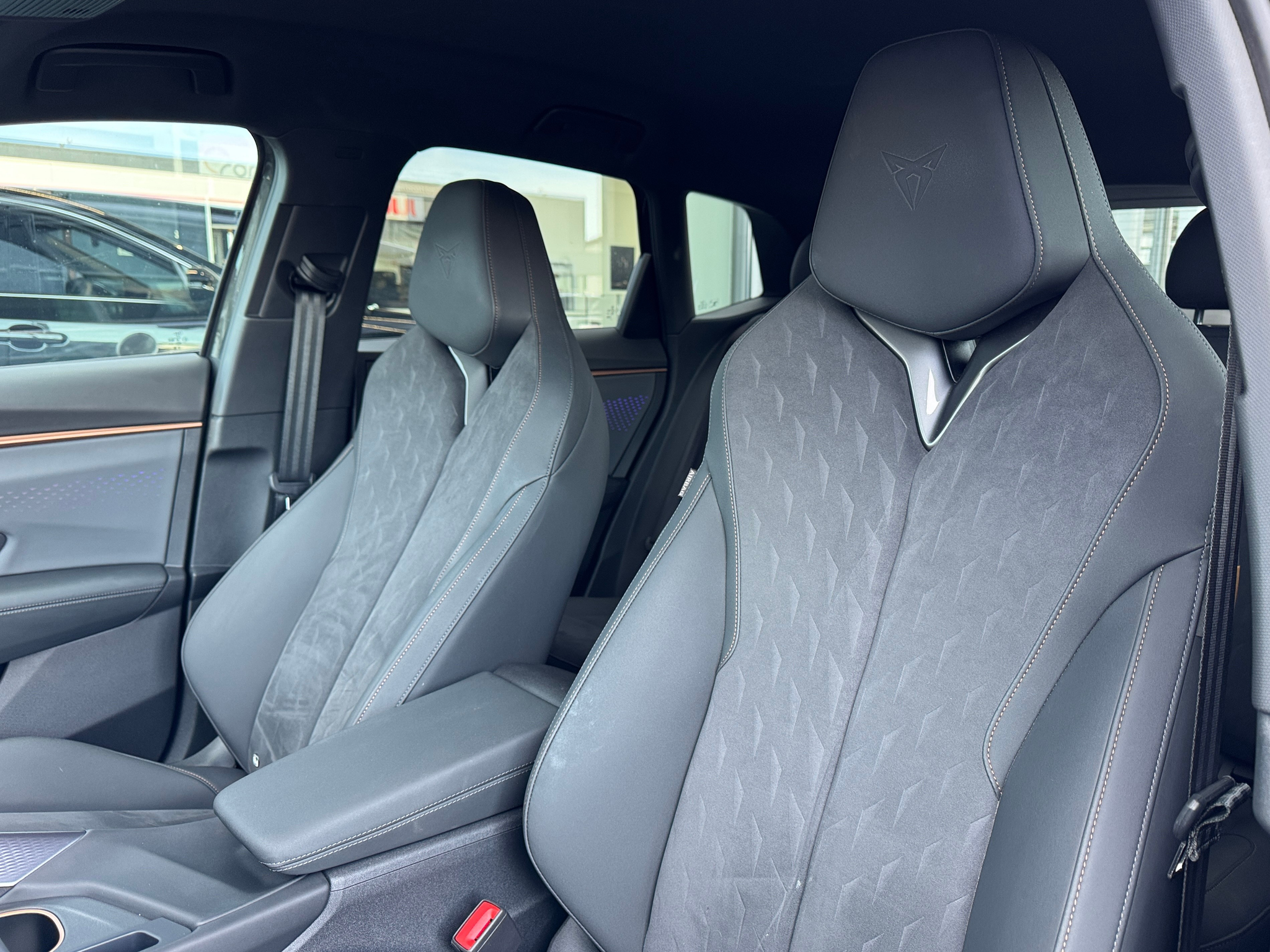 listing desktop thumbnail image 7