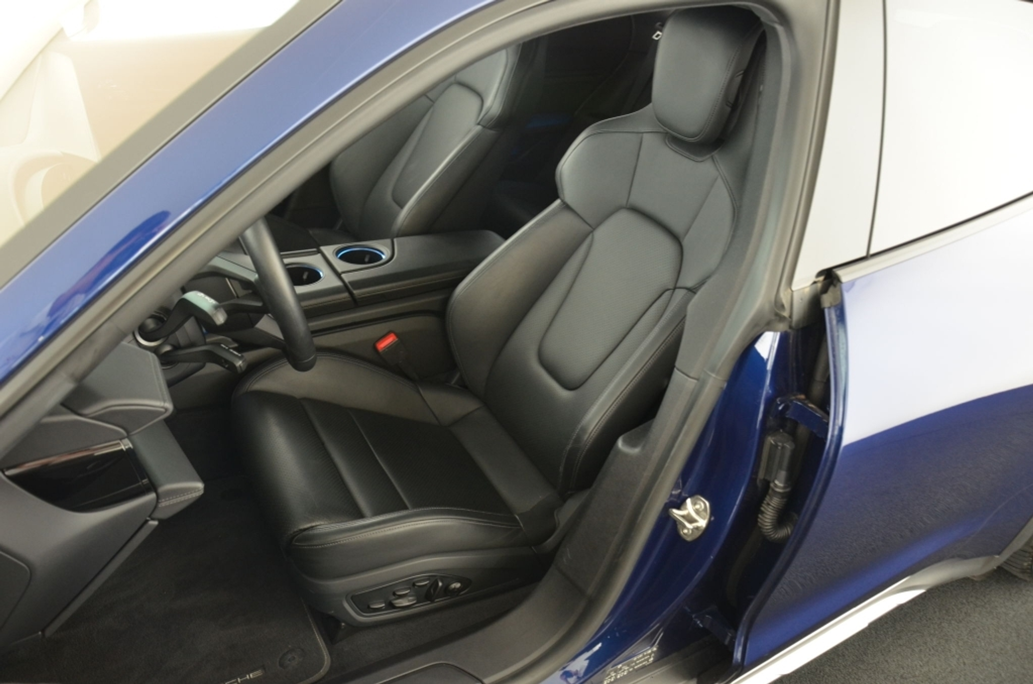 listing desktop thumbnail image 11