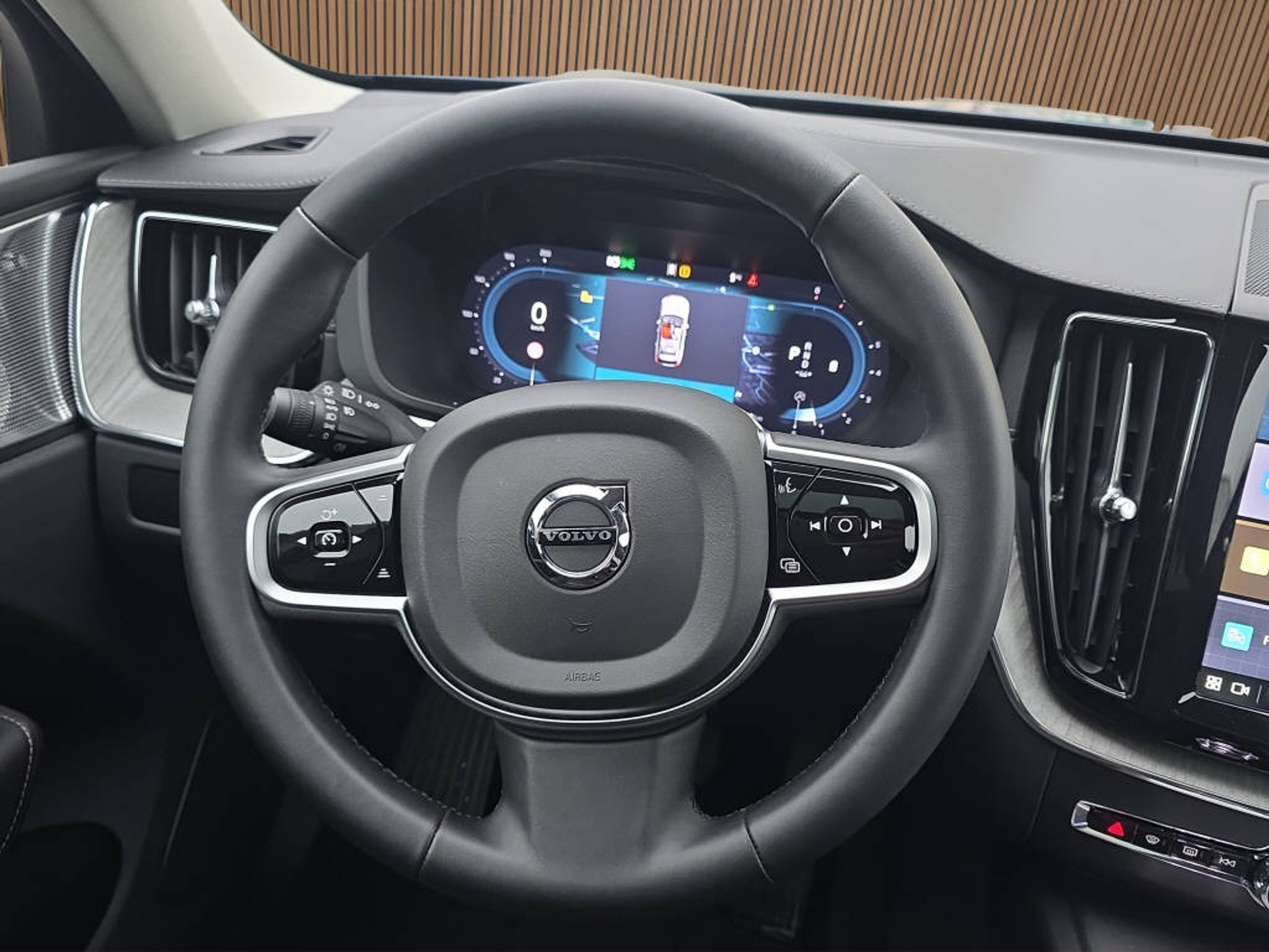 listing desktop thumbnail image 10