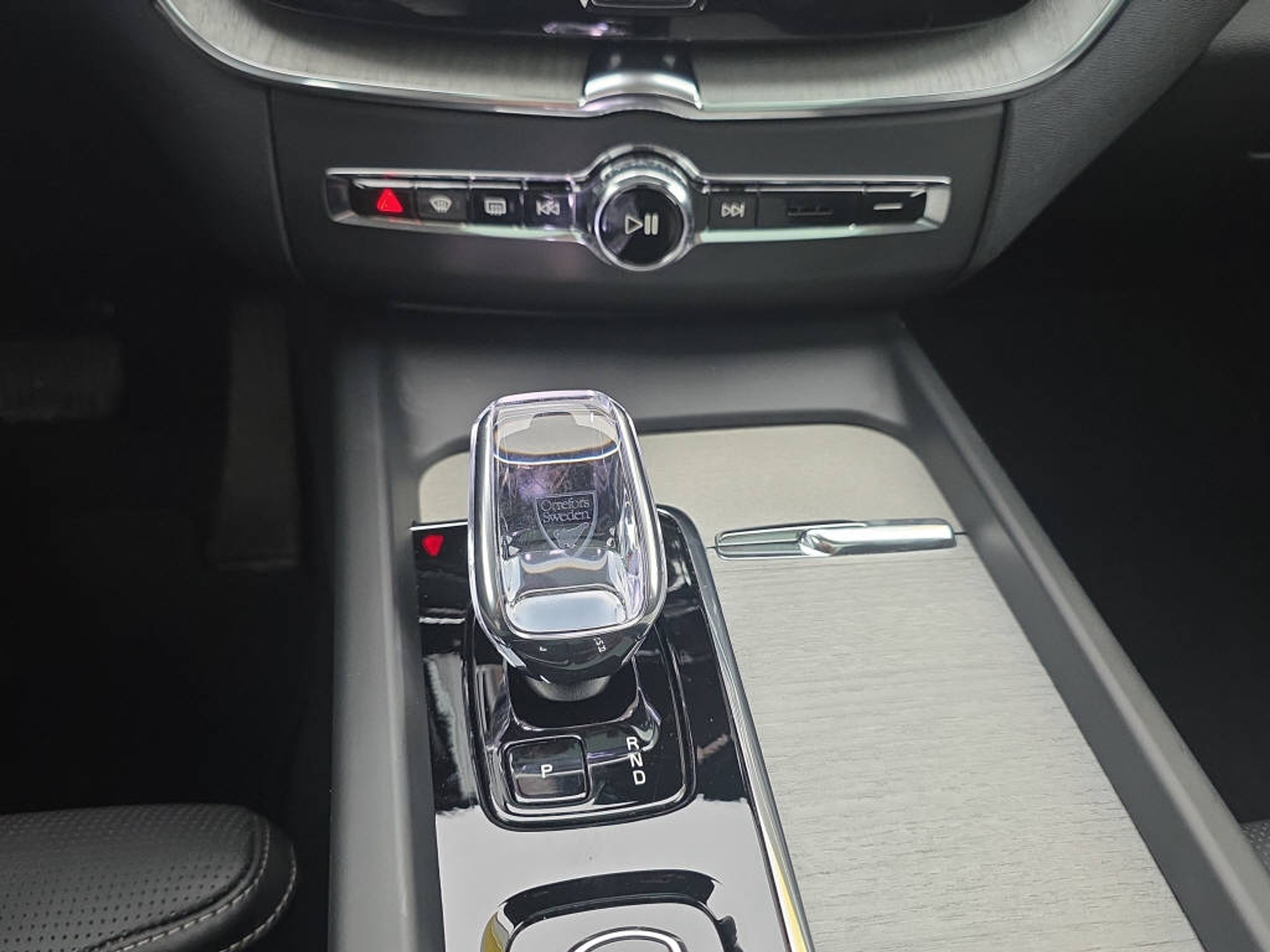 listing desktop thumbnail image 14