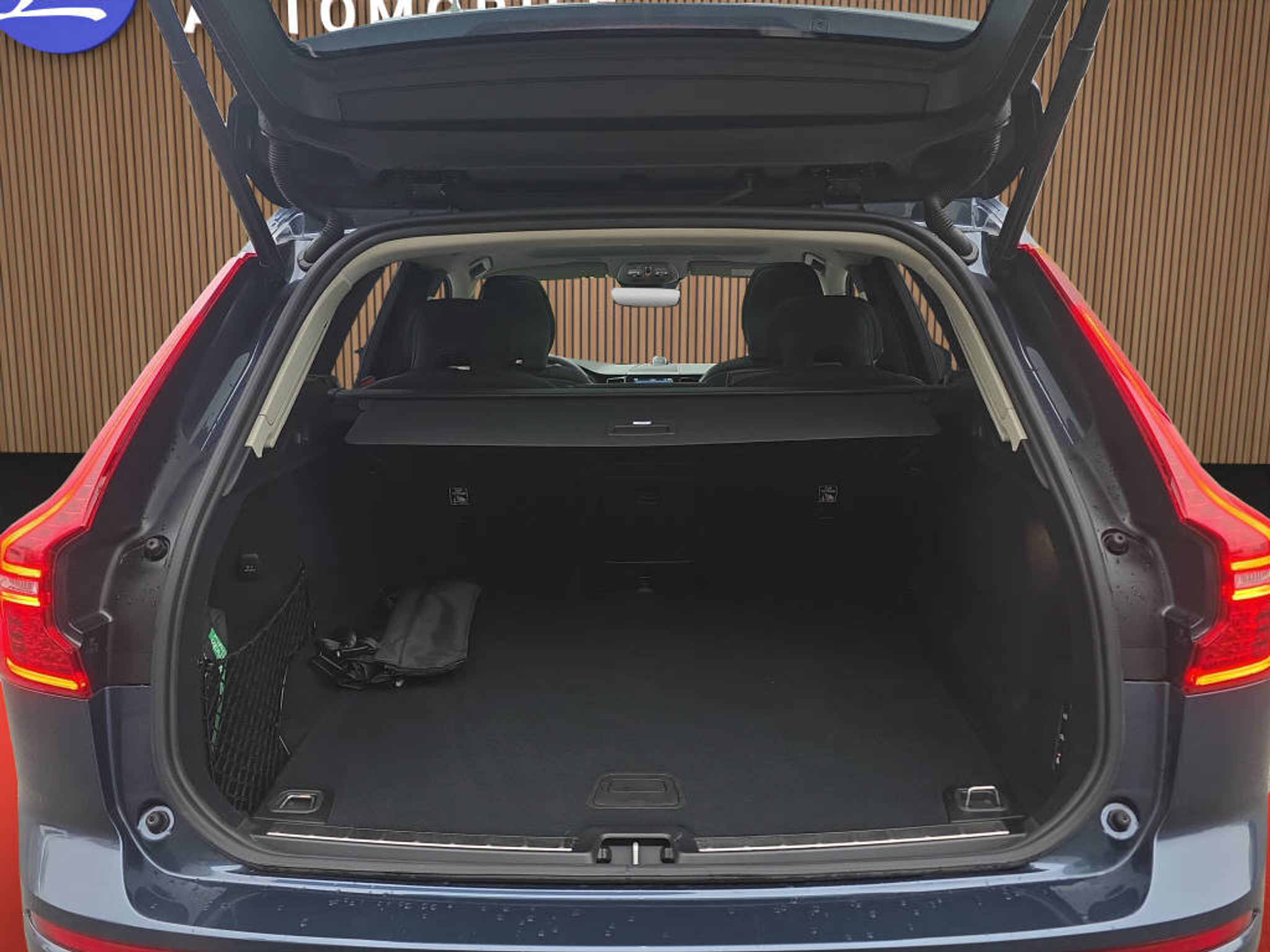 listing desktop thumbnail image 16