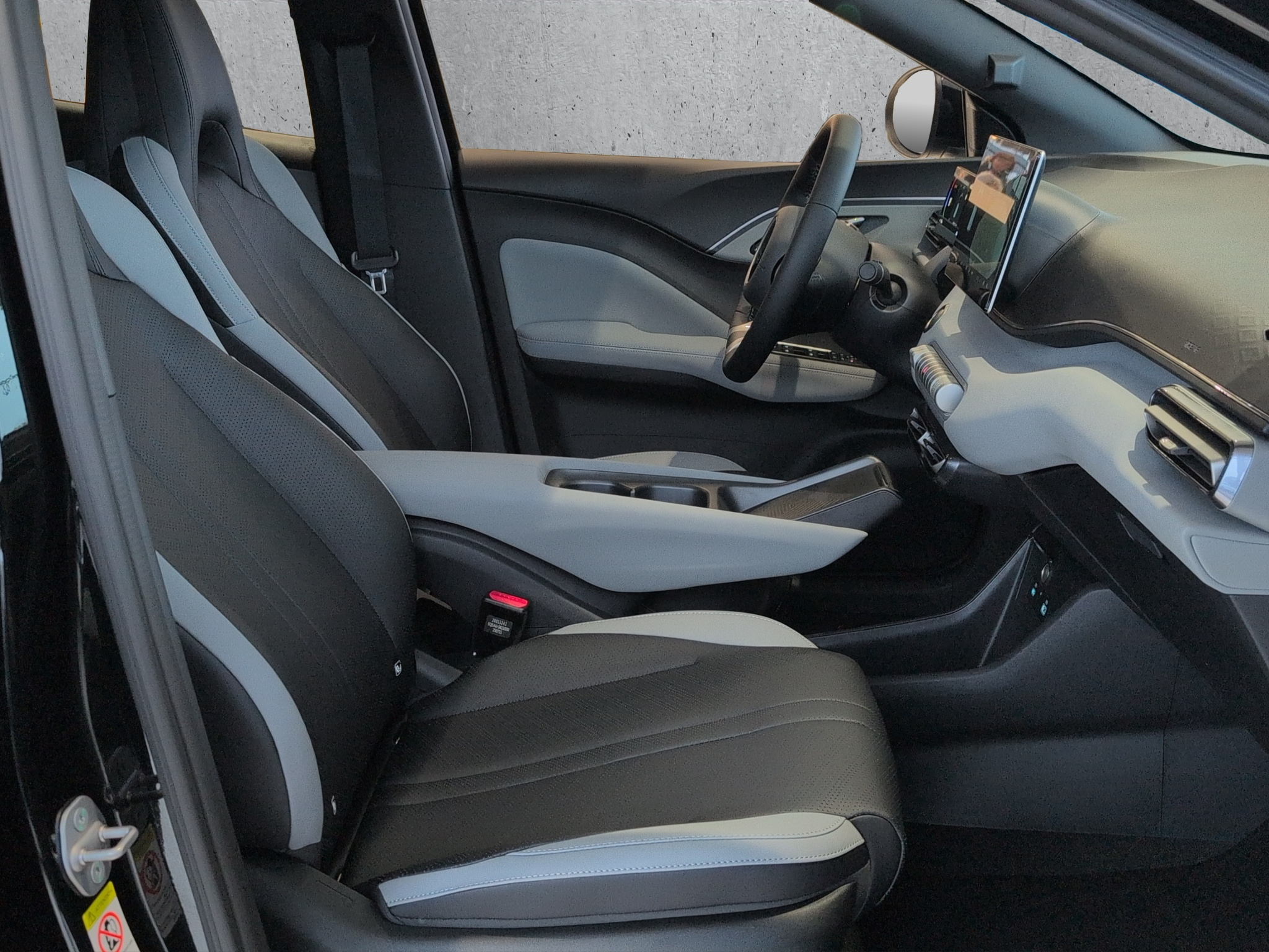 listing desktop thumbnail image 11