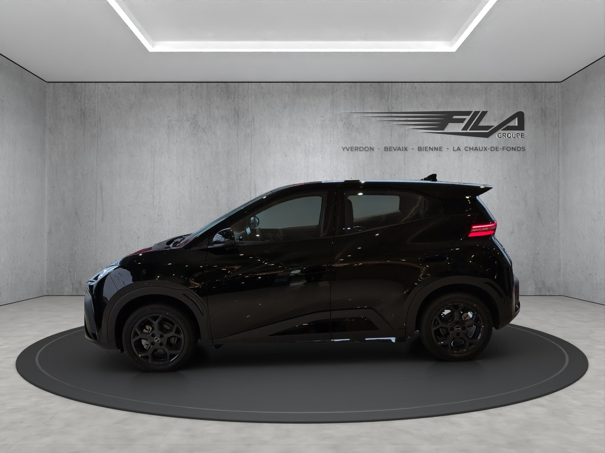 listing desktop thumbnail image 3