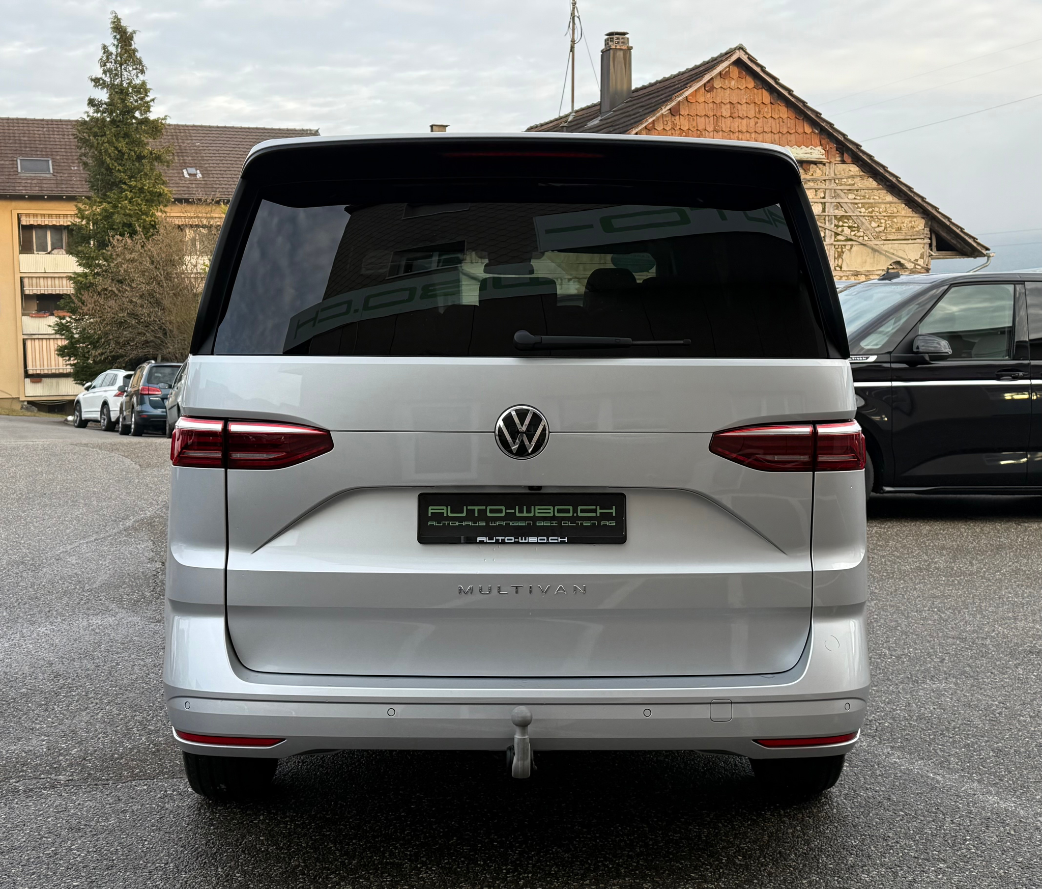 listing desktop thumbnail image 5