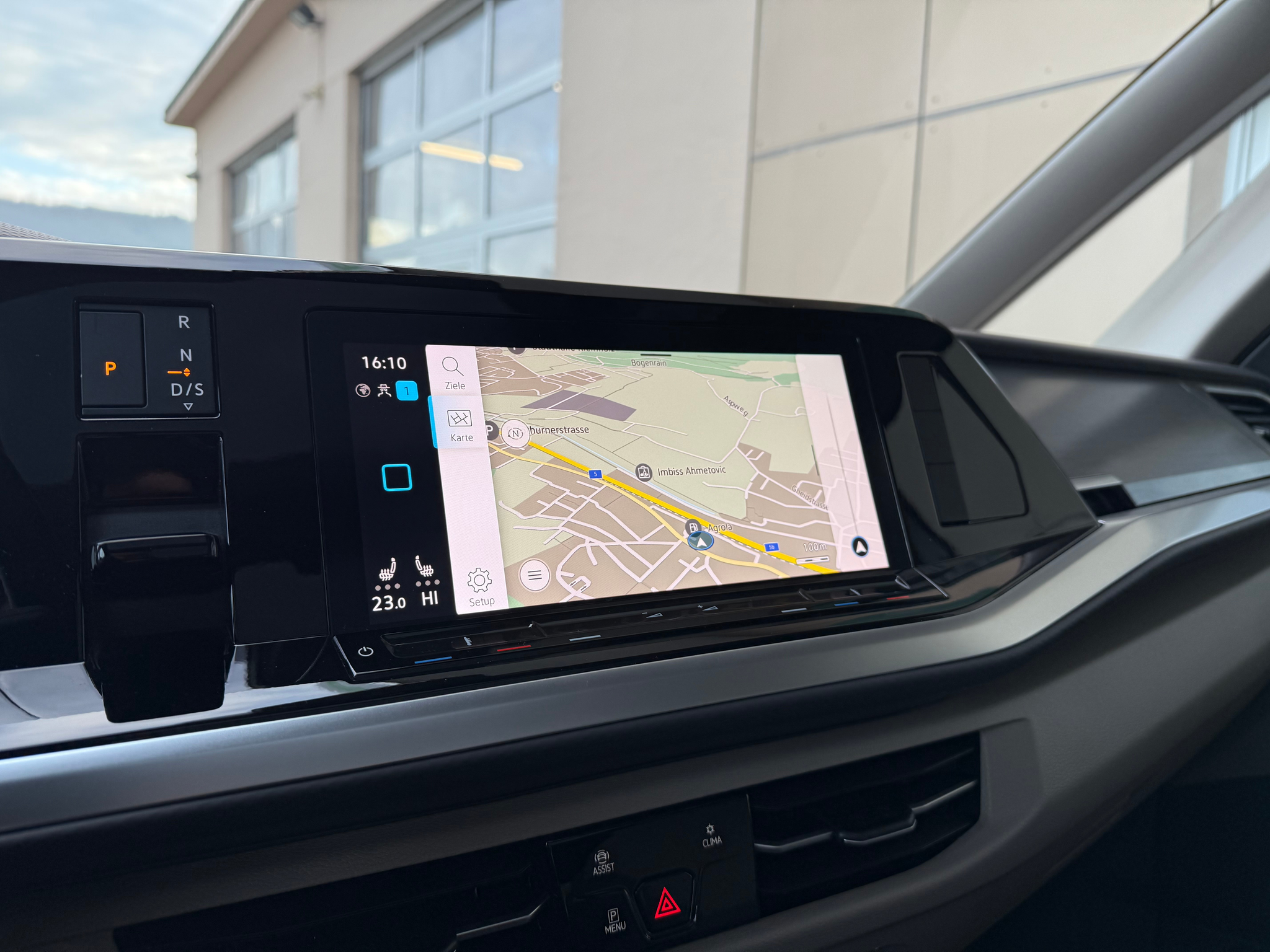 listing desktop thumbnail image 17