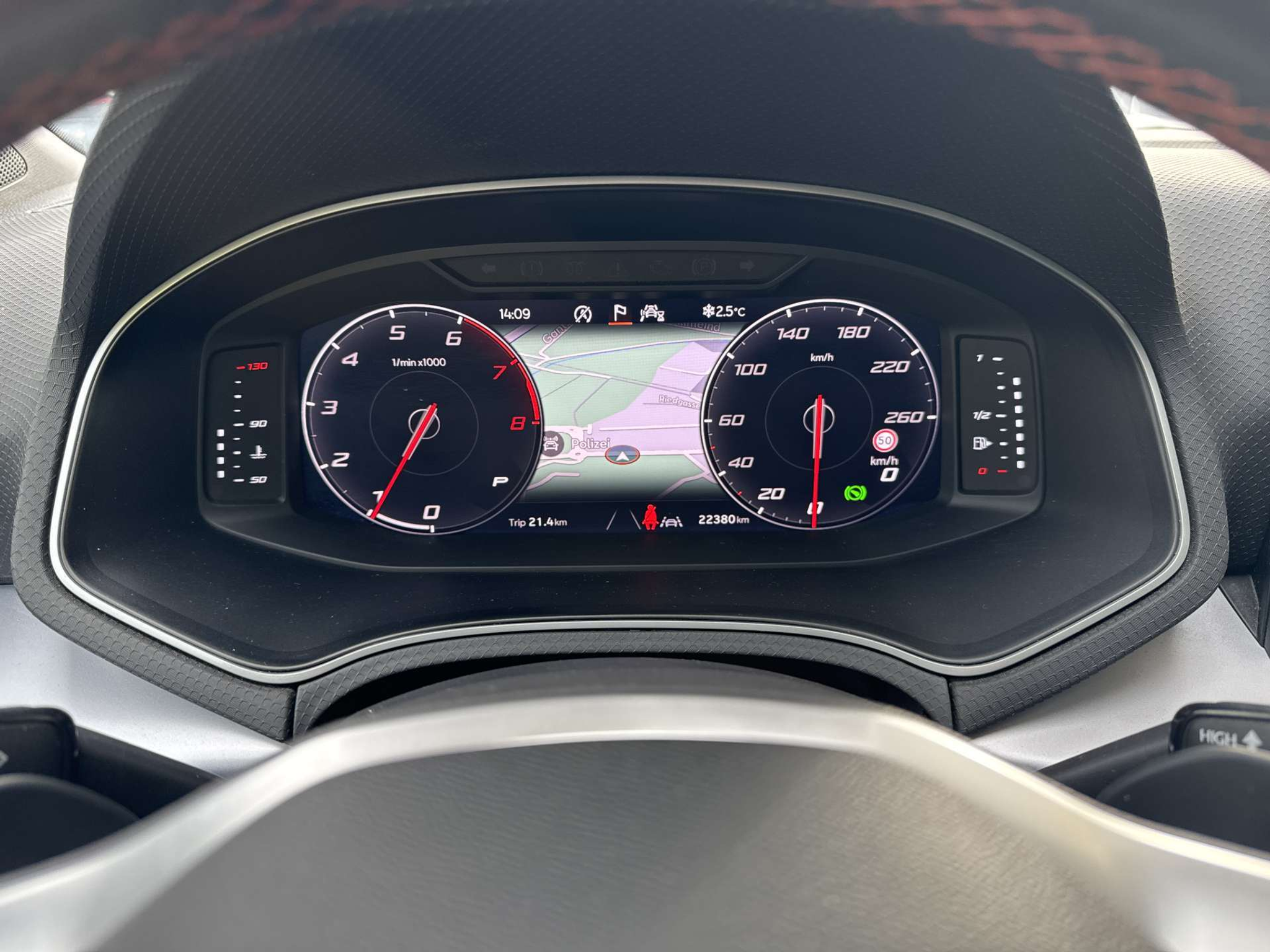 listing desktop thumbnail image 11