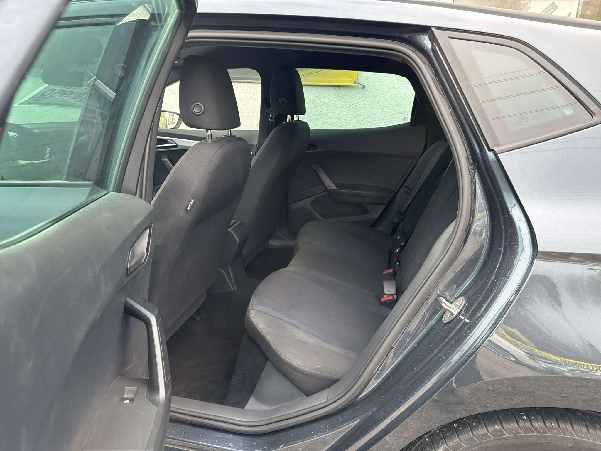 listing desktop thumbnail image 7