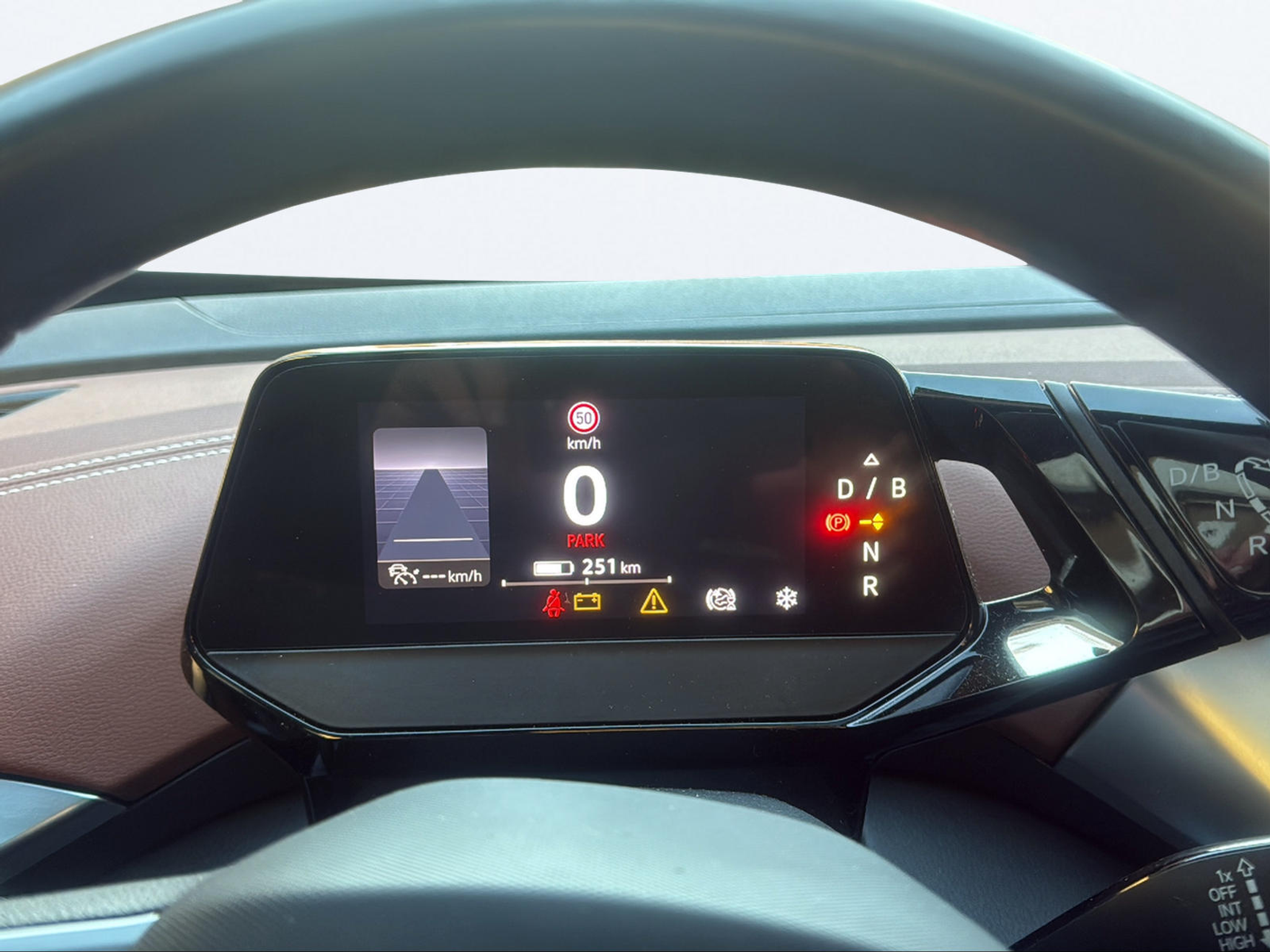 listing desktop thumbnail image 11