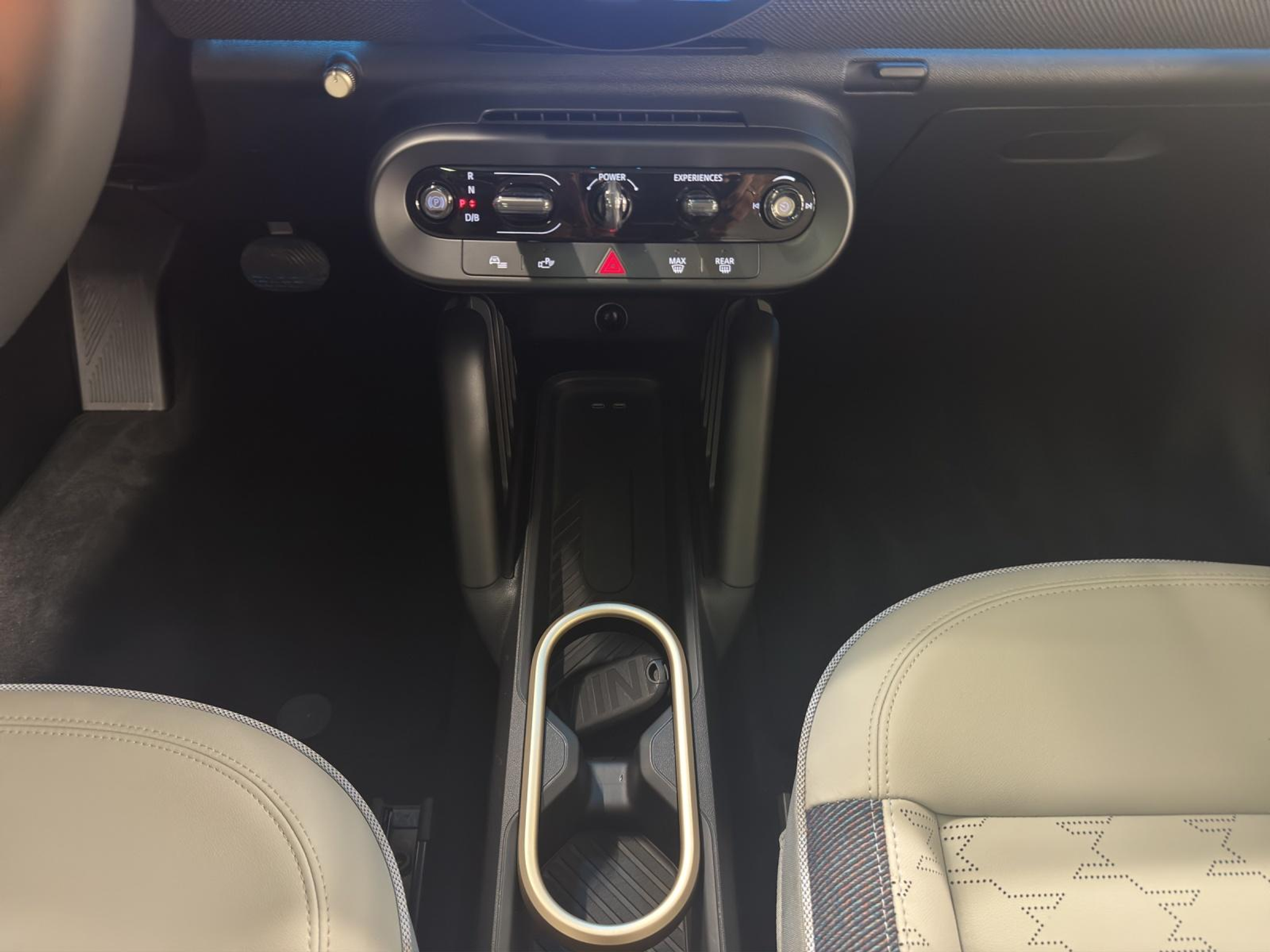 listing desktop thumbnail image 17