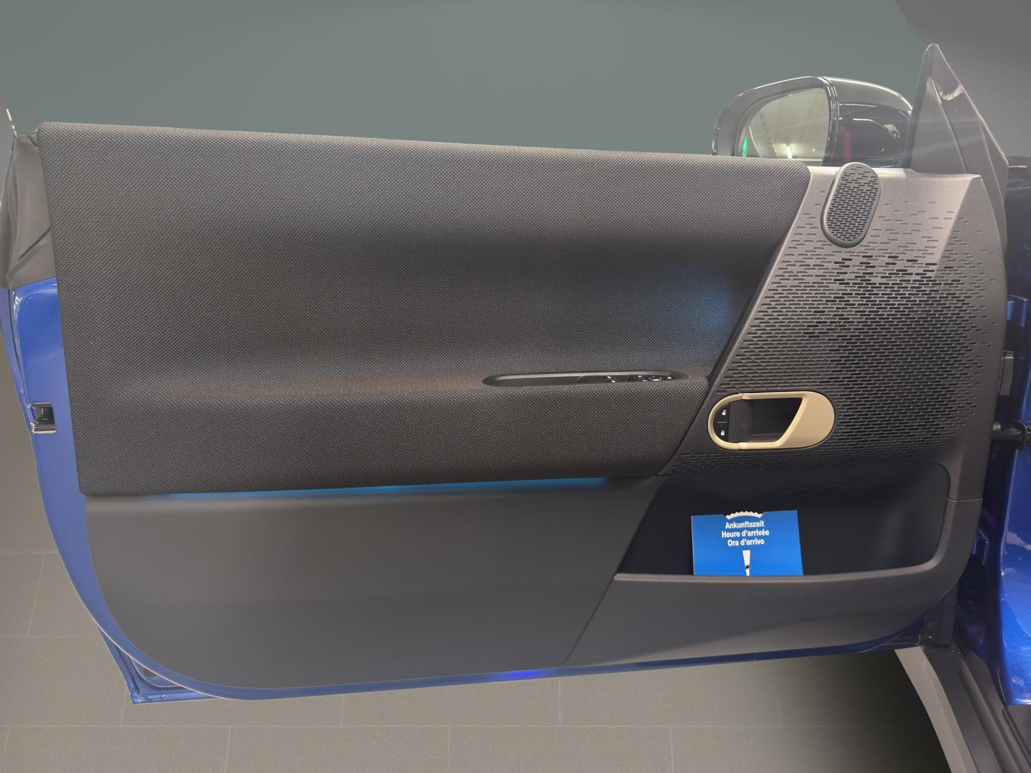 listing desktop thumbnail image 12