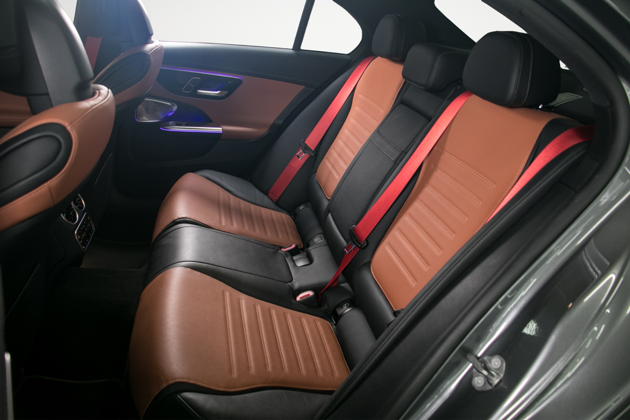 listing desktop thumbnail image 13