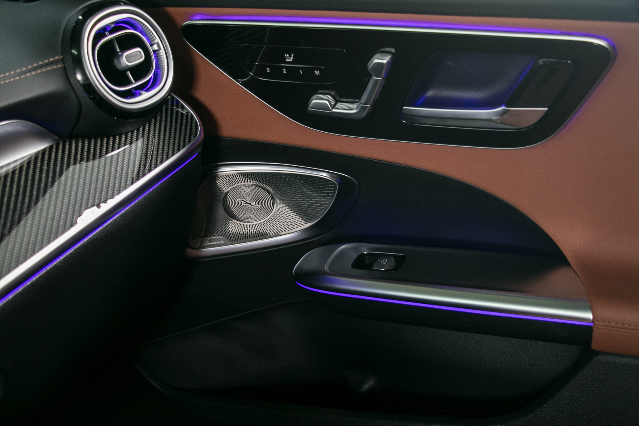 listing desktop thumbnail image 10