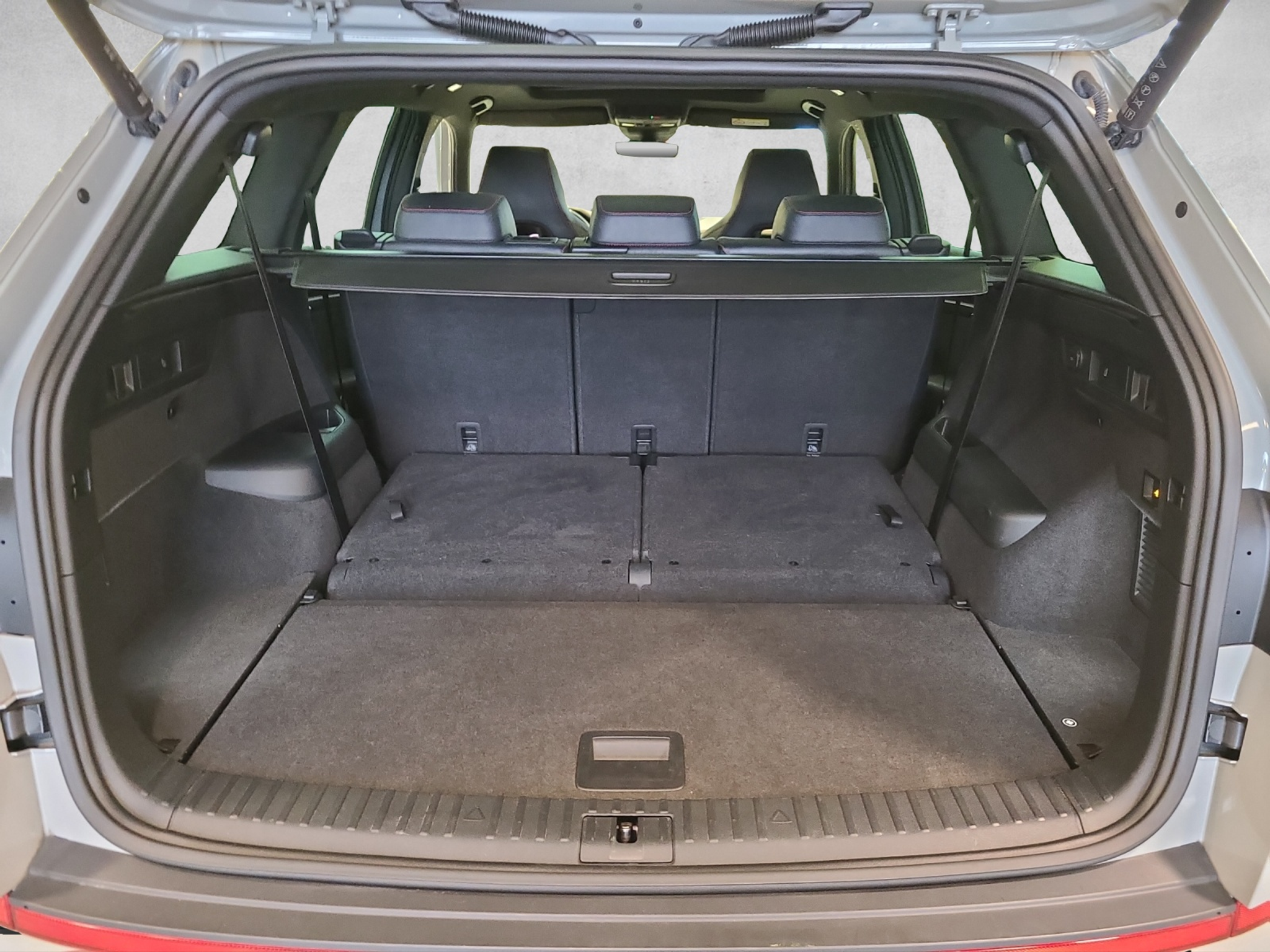 listing desktop thumbnail image 13