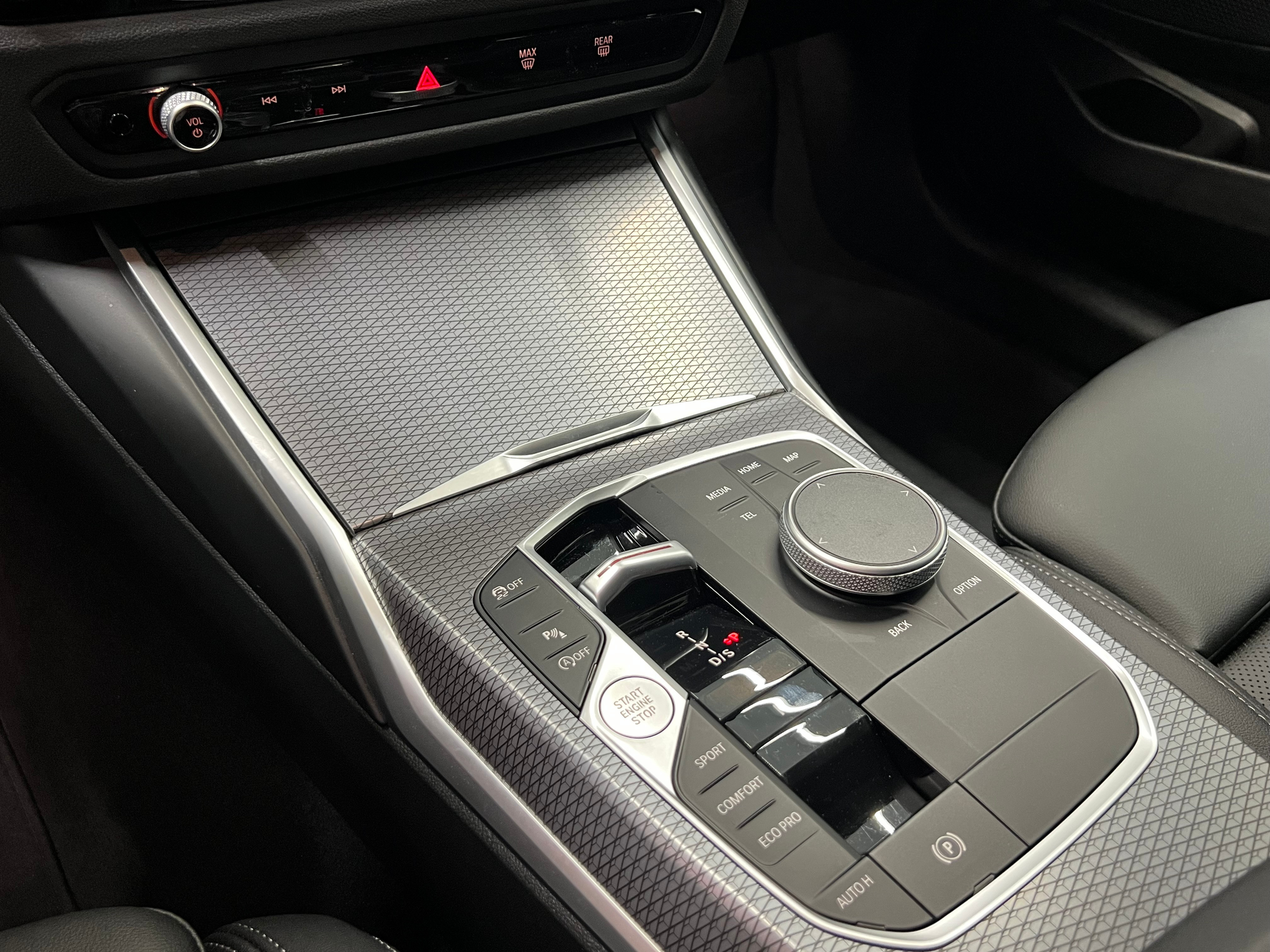 listing desktop thumbnail image 19