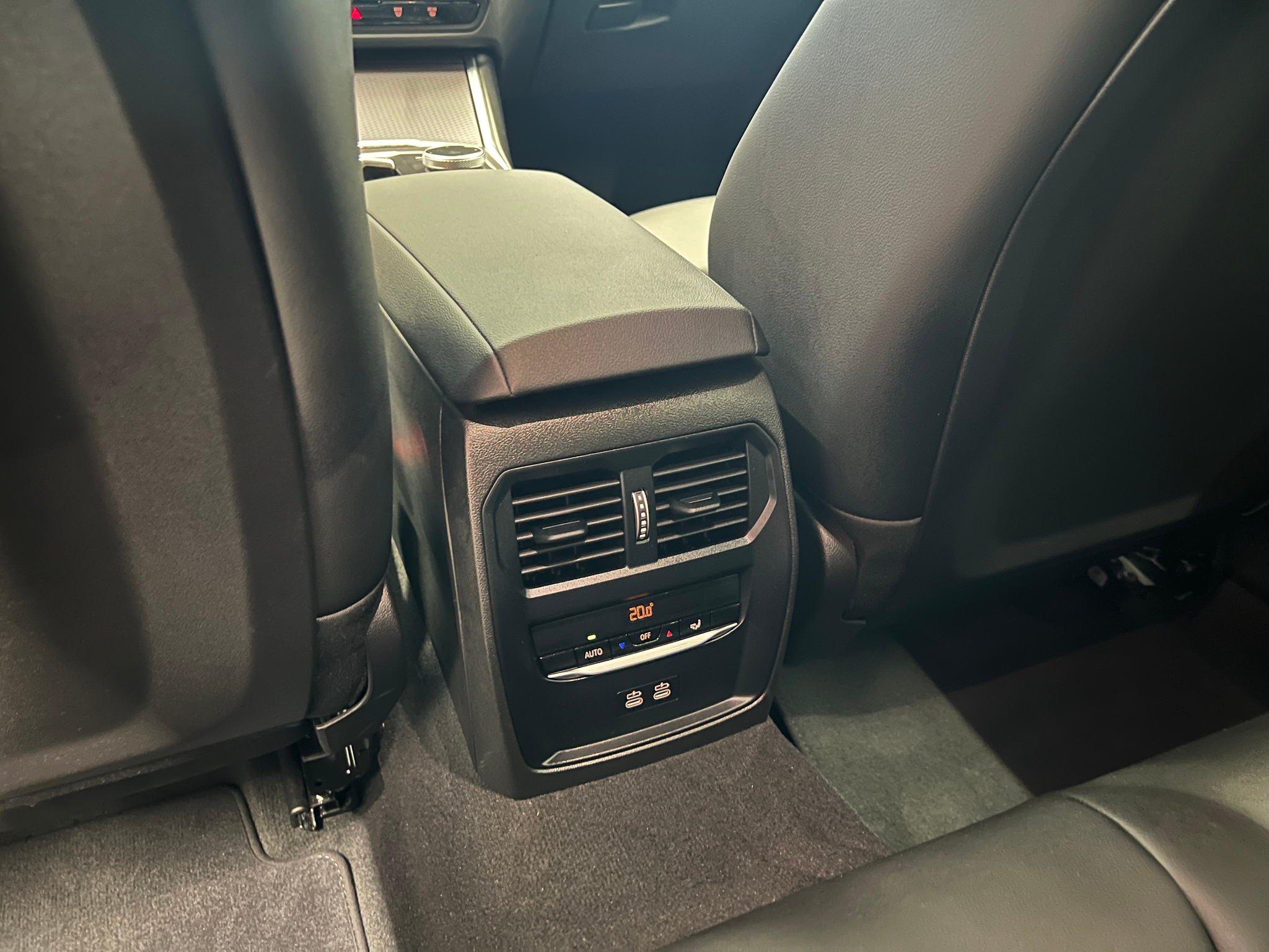 listing desktop thumbnail image 13