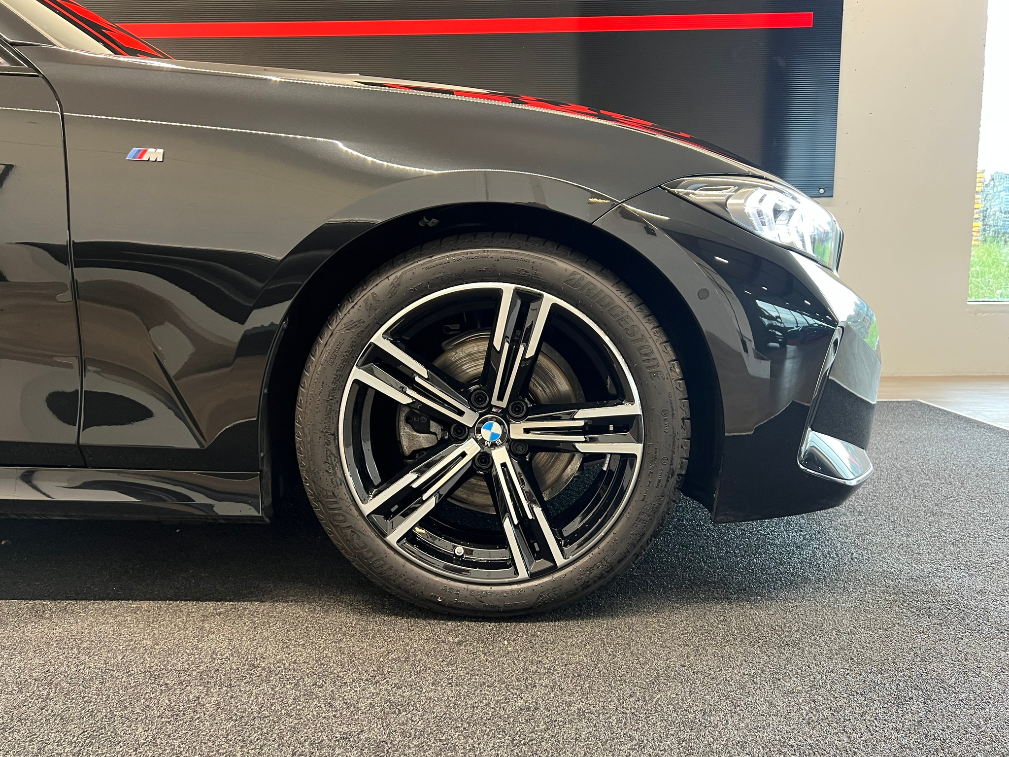 listing desktop thumbnail image 5