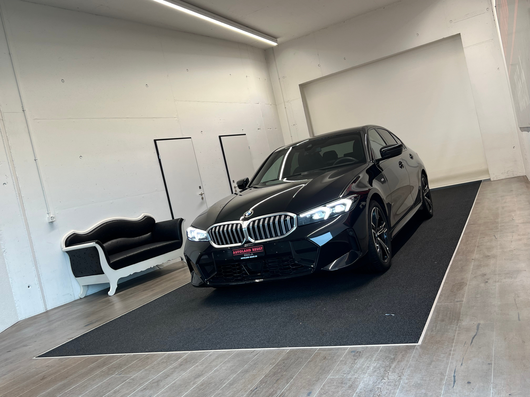 listing desktop thumbnail image 2