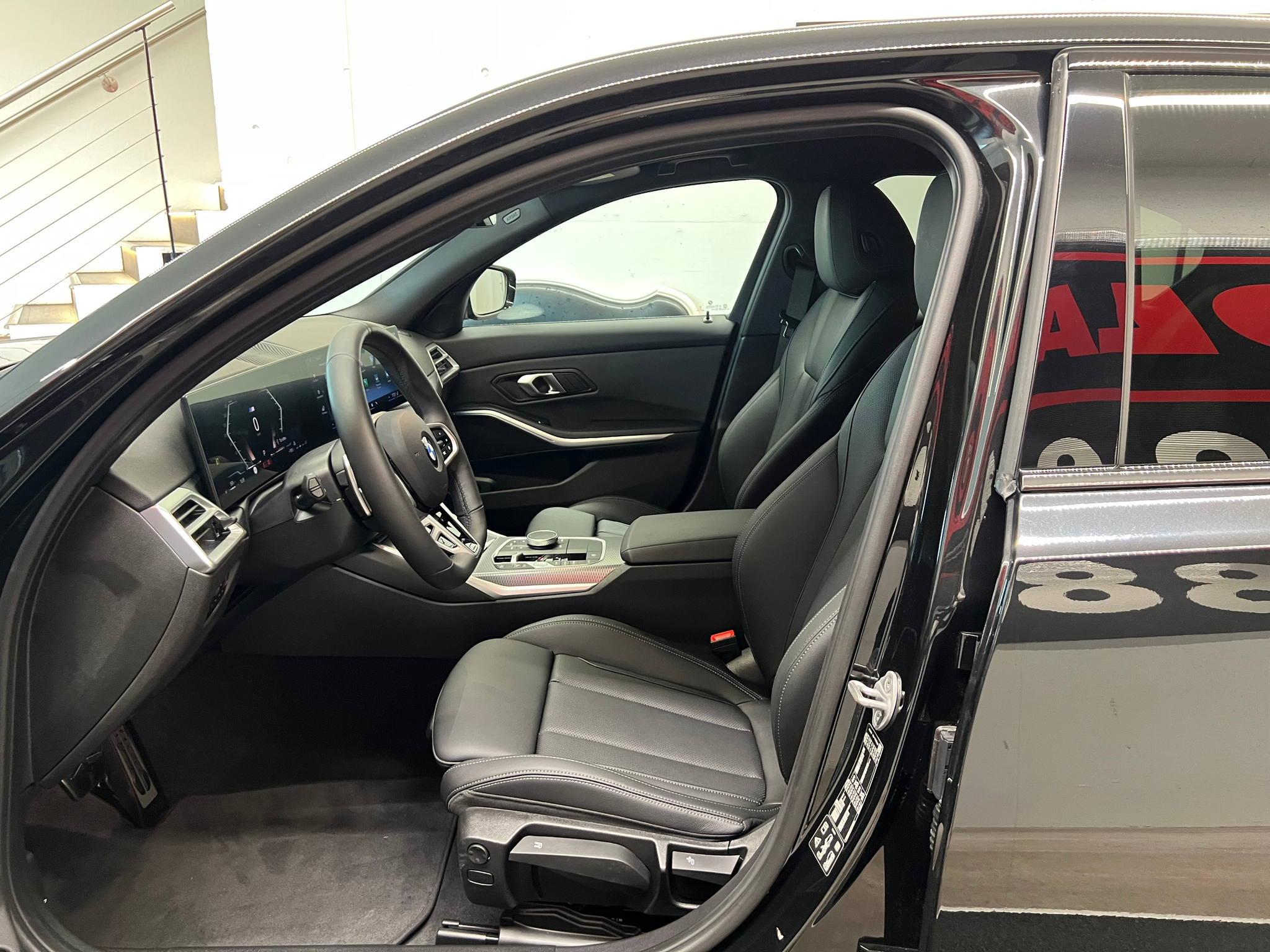 listing desktop thumbnail image 10