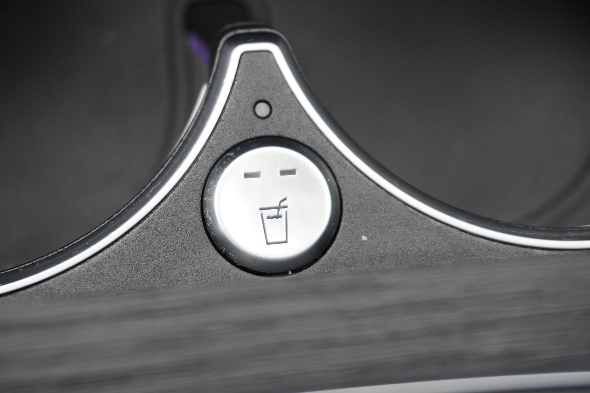 listing desktop thumbnail image 23