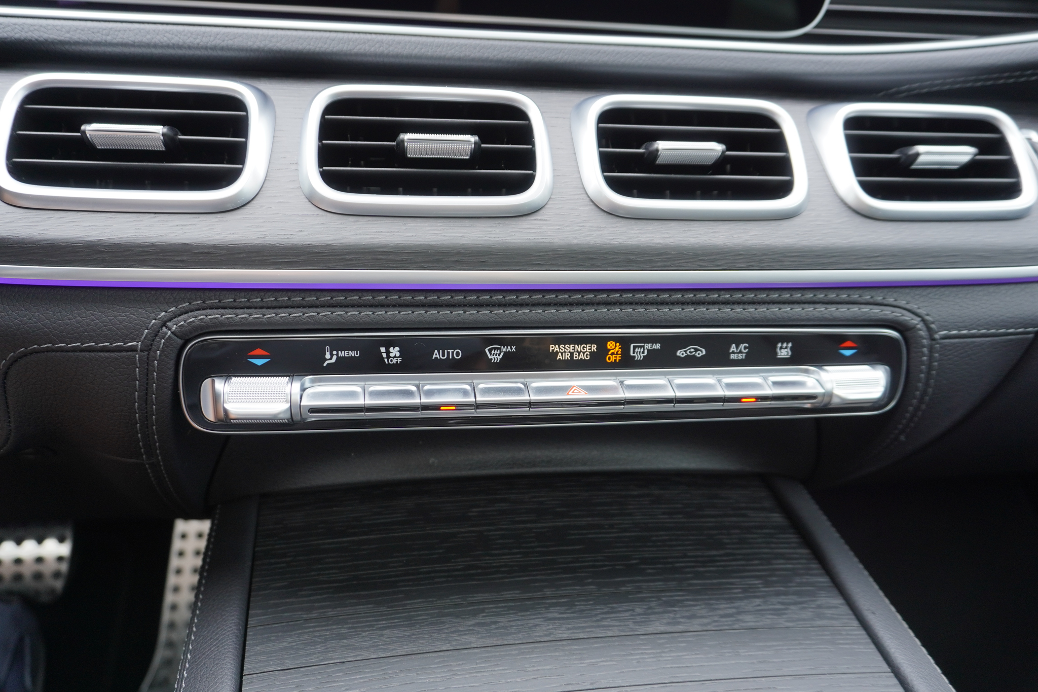 listing desktop thumbnail image 27