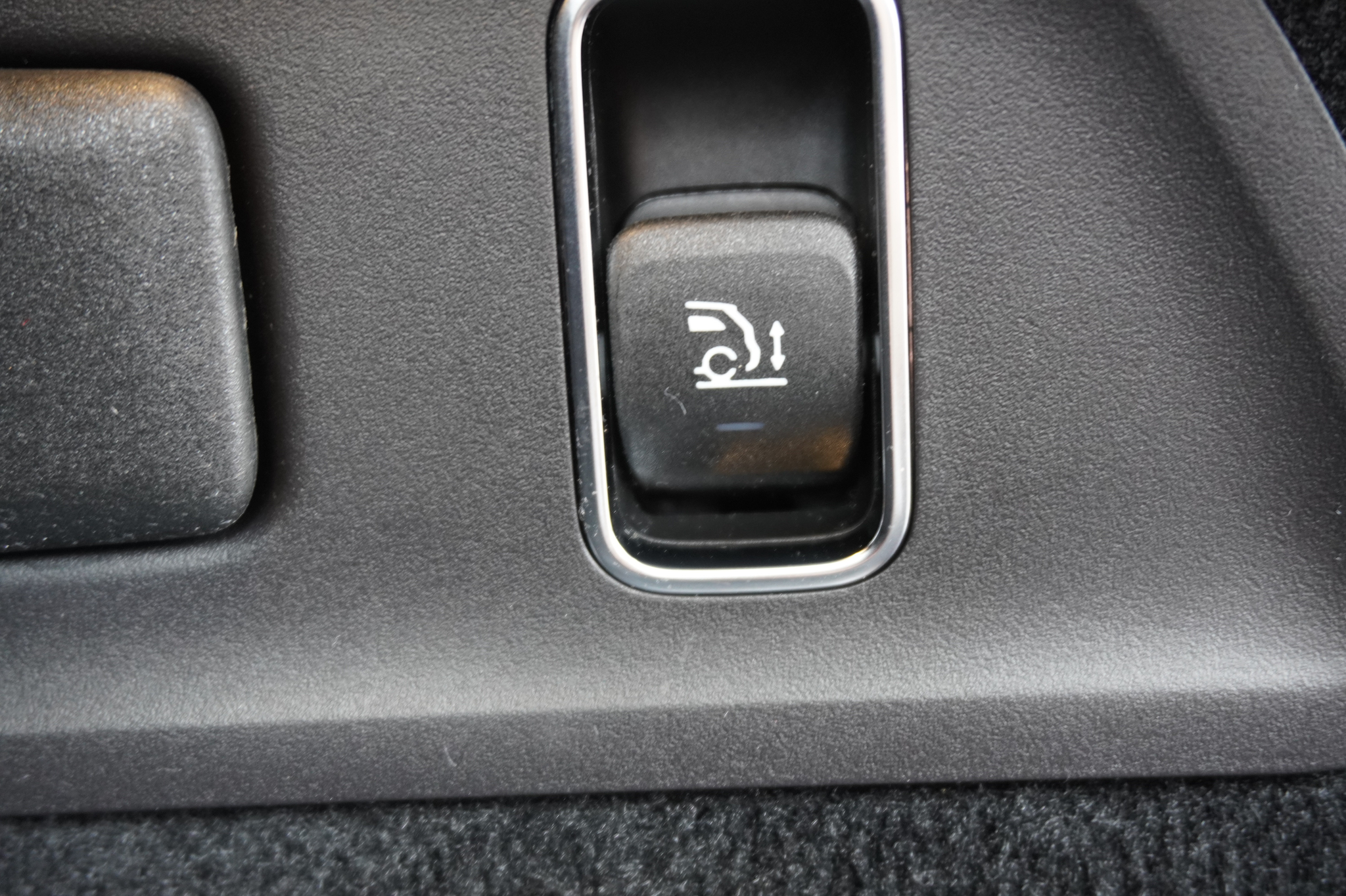 listing desktop thumbnail image 16