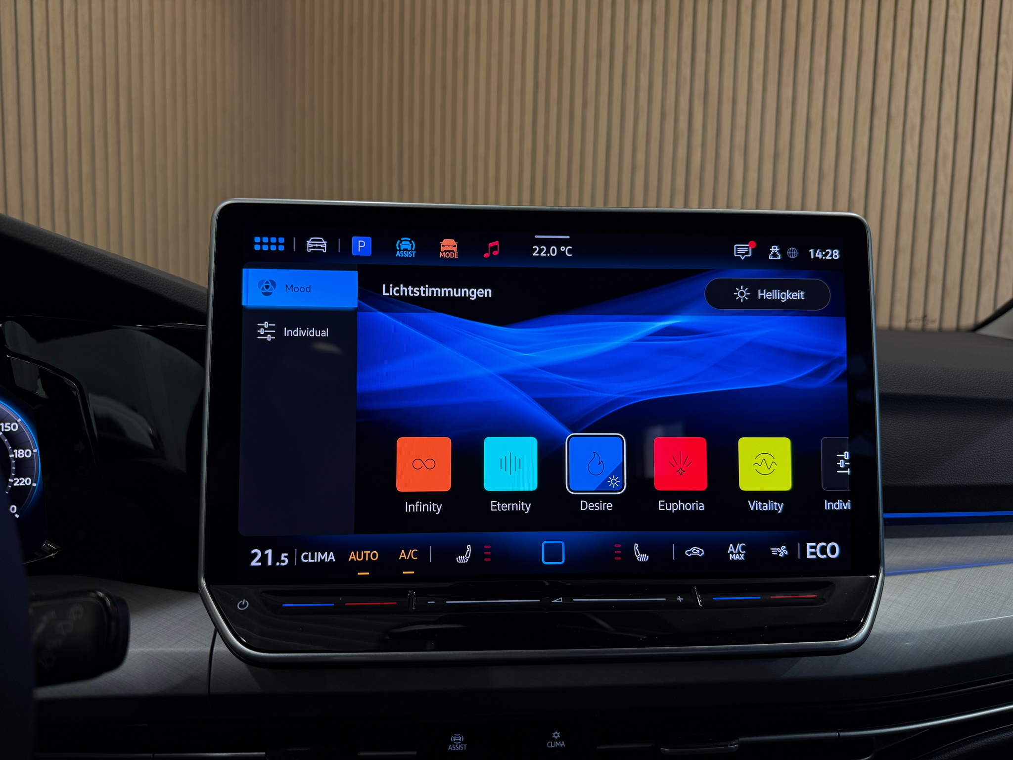 listing desktop thumbnail image 15