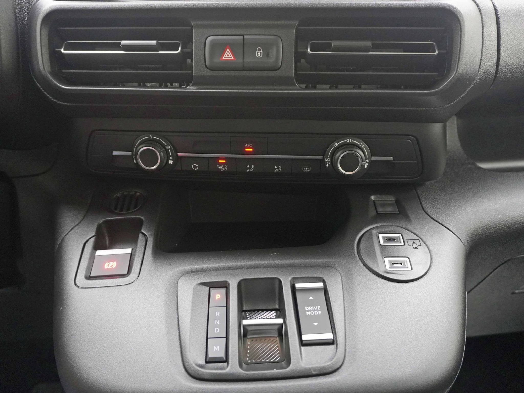 listing desktop thumbnail image 14