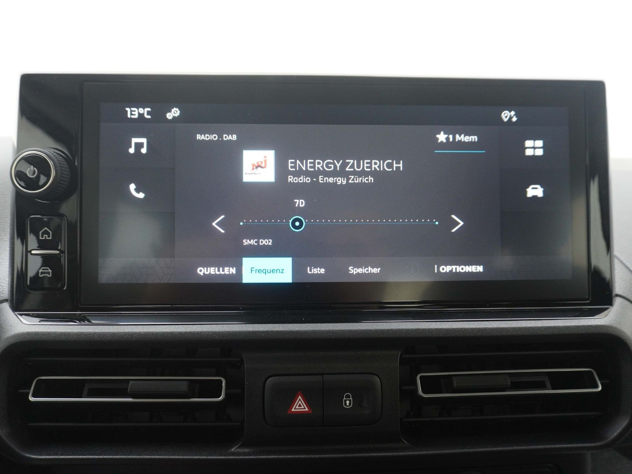 listing desktop thumbnail image 12