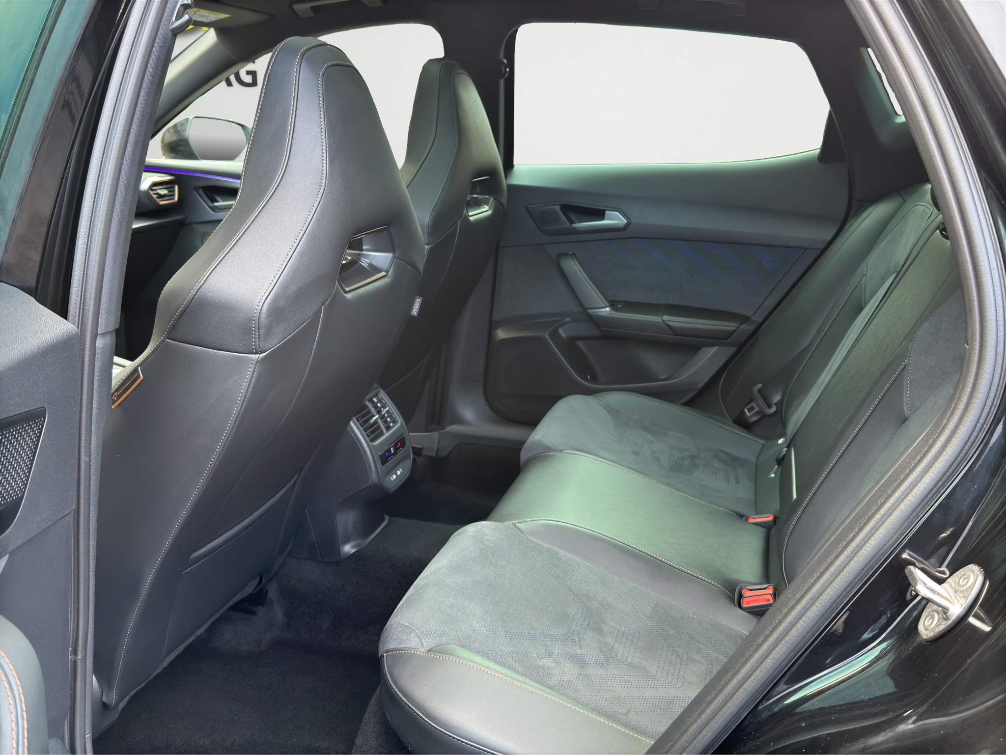 listing desktop thumbnail image 13