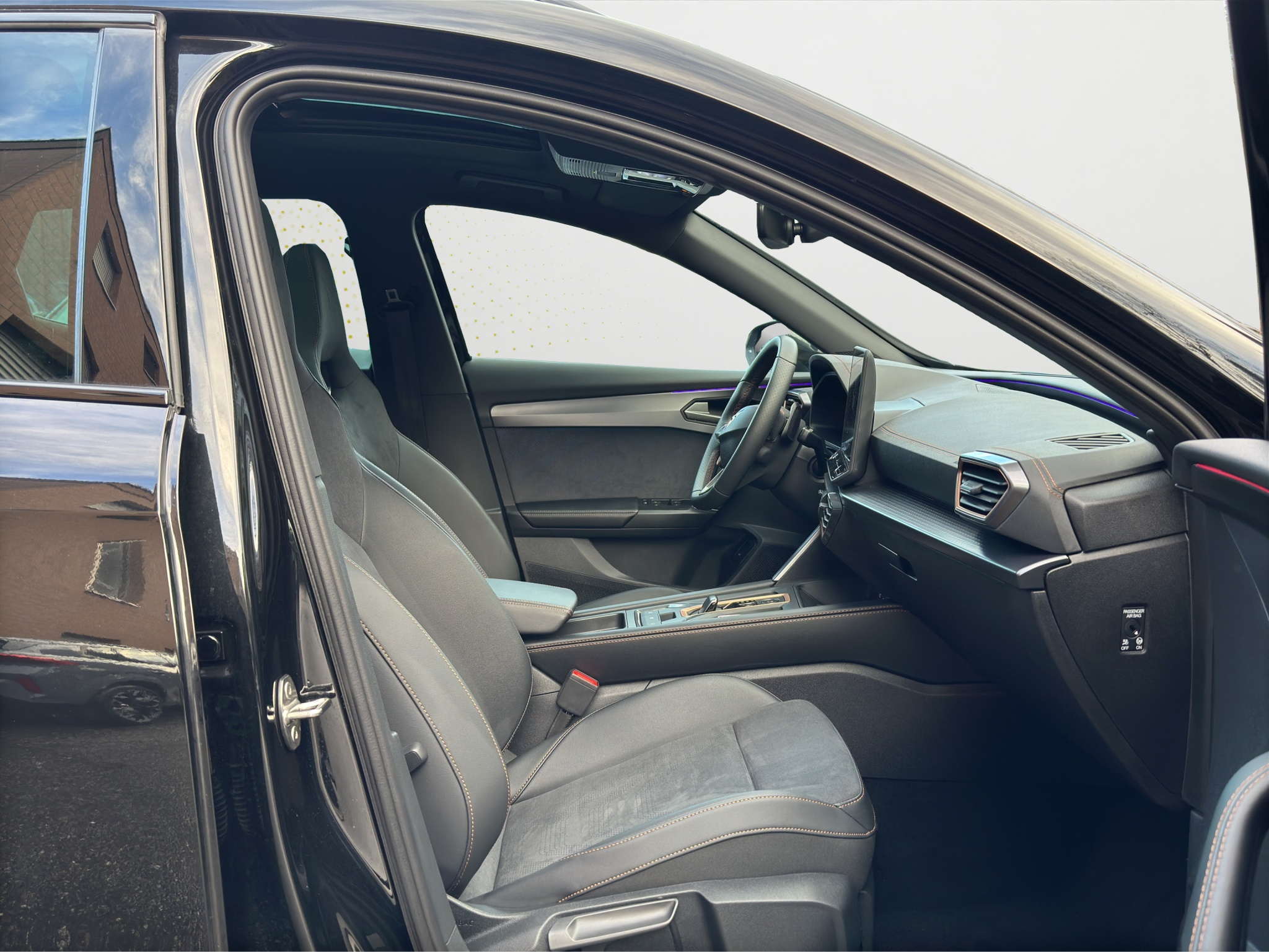 listing desktop thumbnail image 12