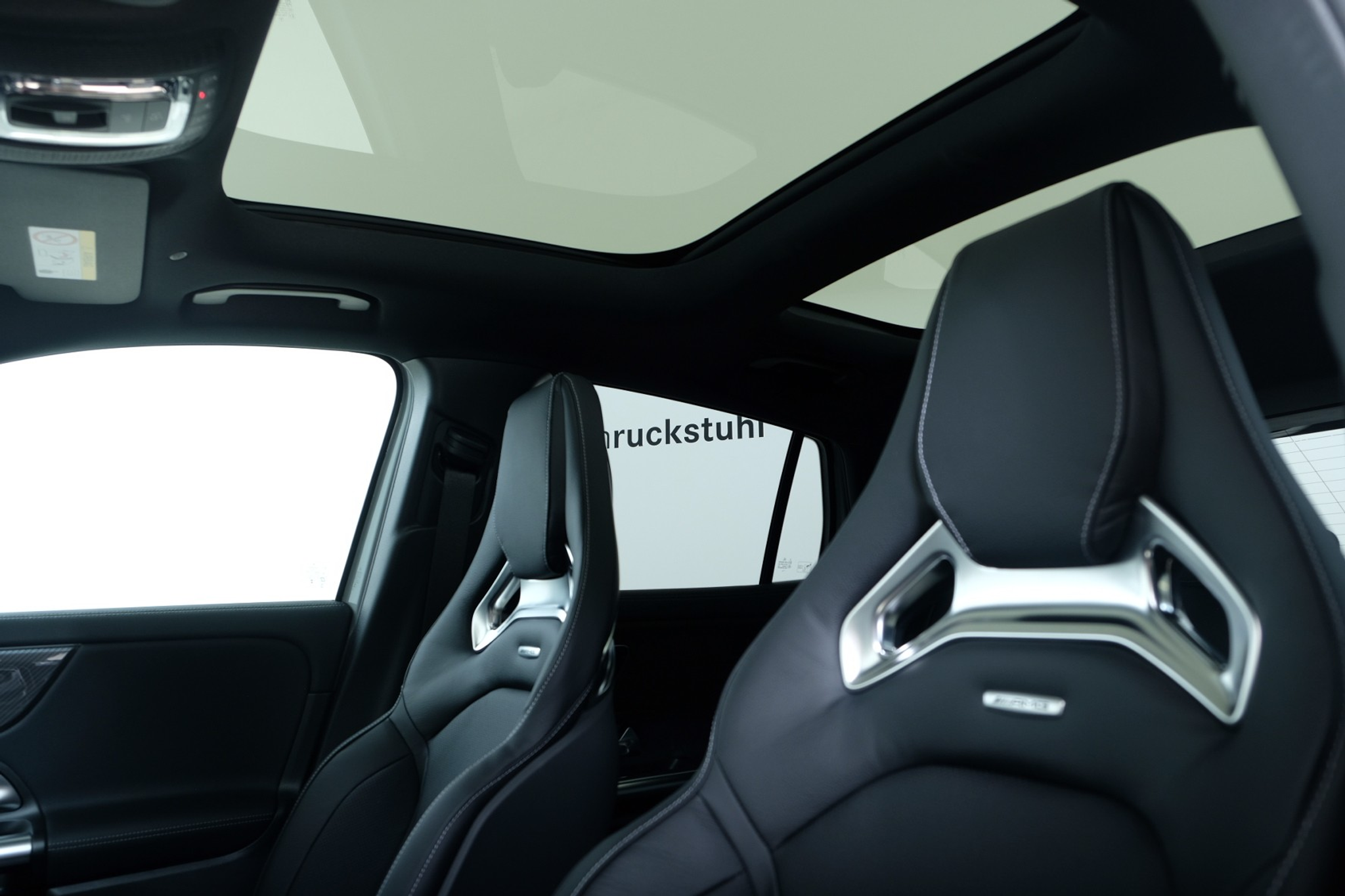 listing desktop thumbnail image 6