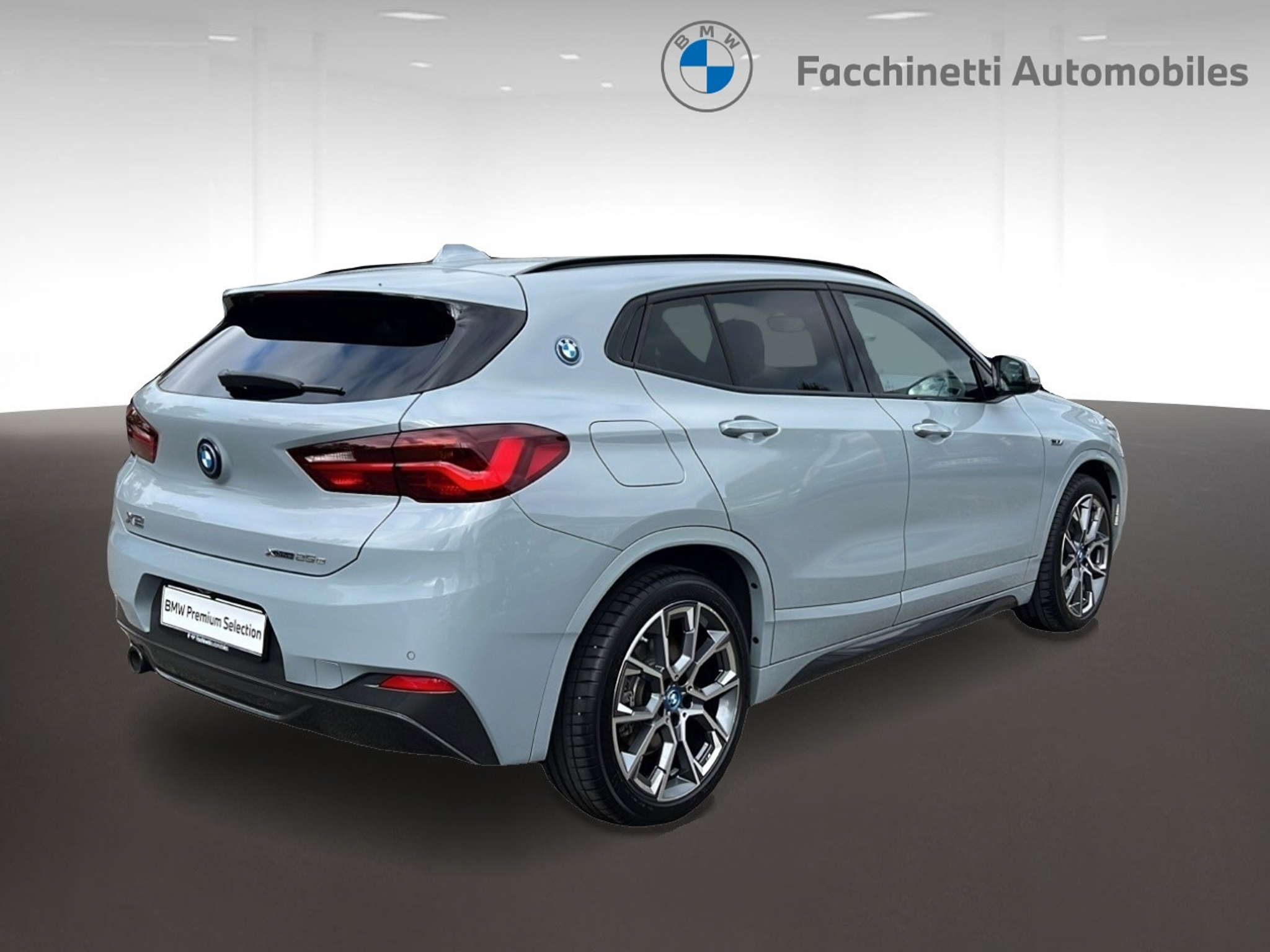 listing desktop thumbnail image 4