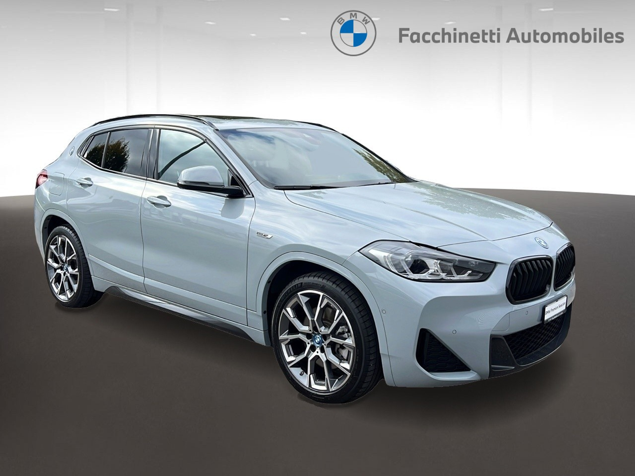 listing desktop thumbnail image 6