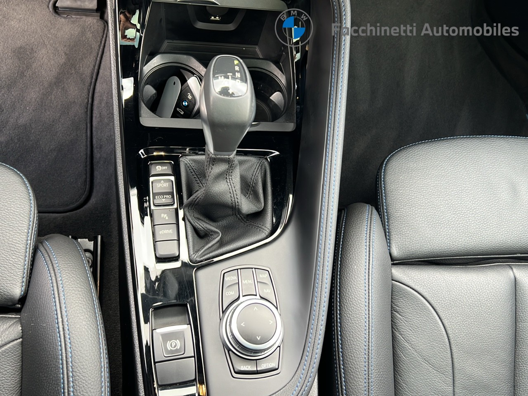 listing desktop thumbnail image 15