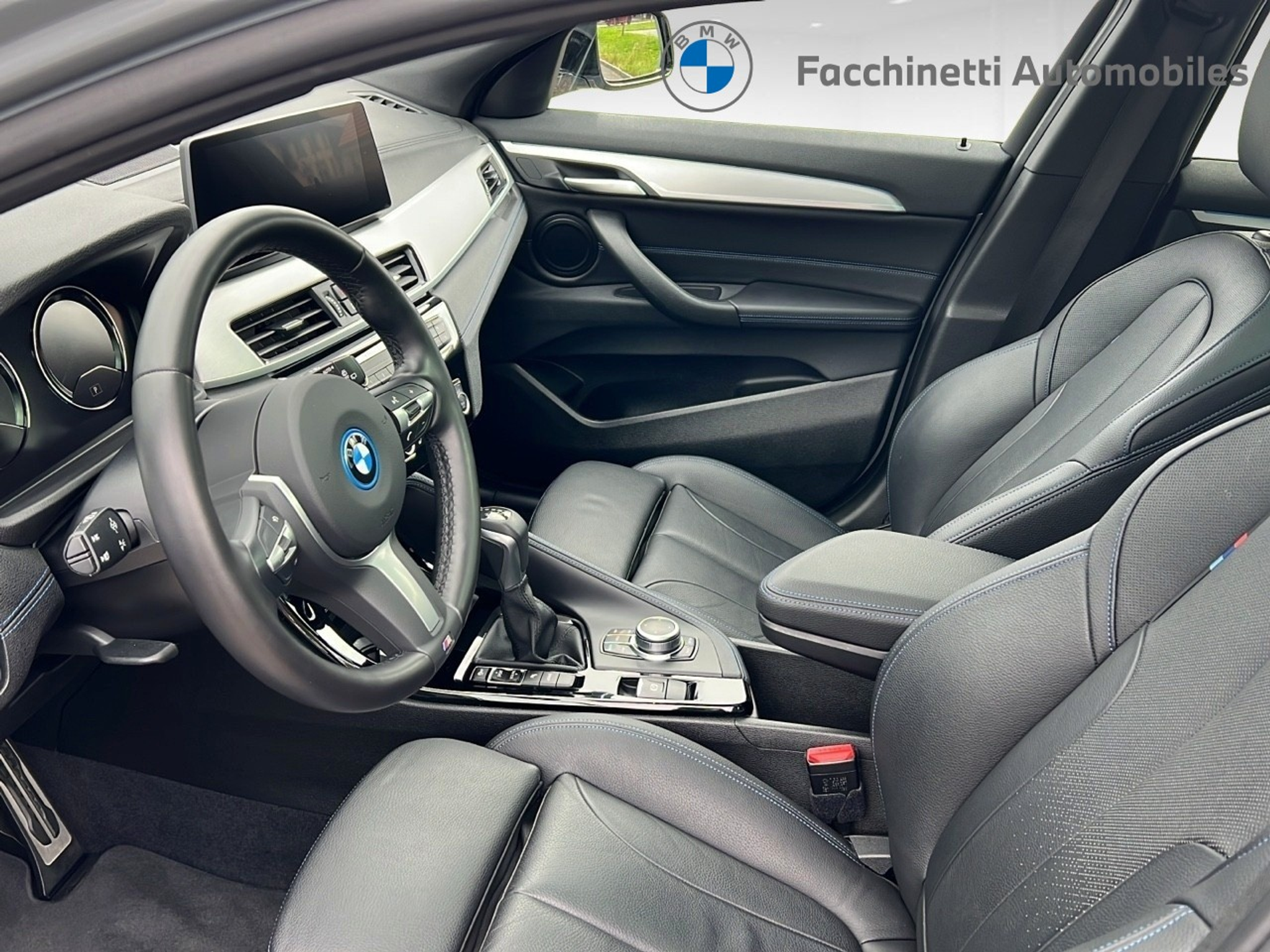 listing desktop thumbnail image 9