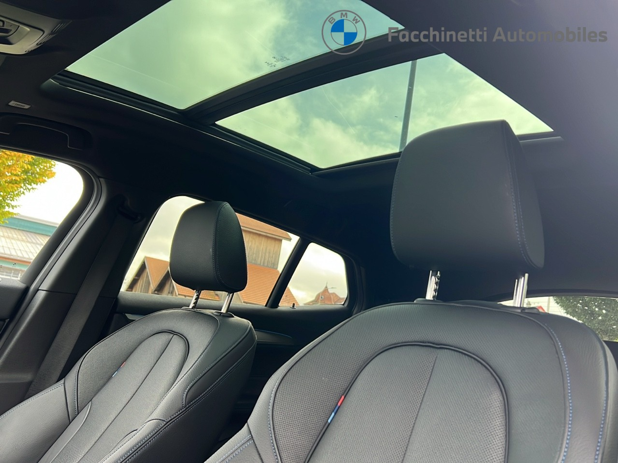 listing desktop thumbnail image 18