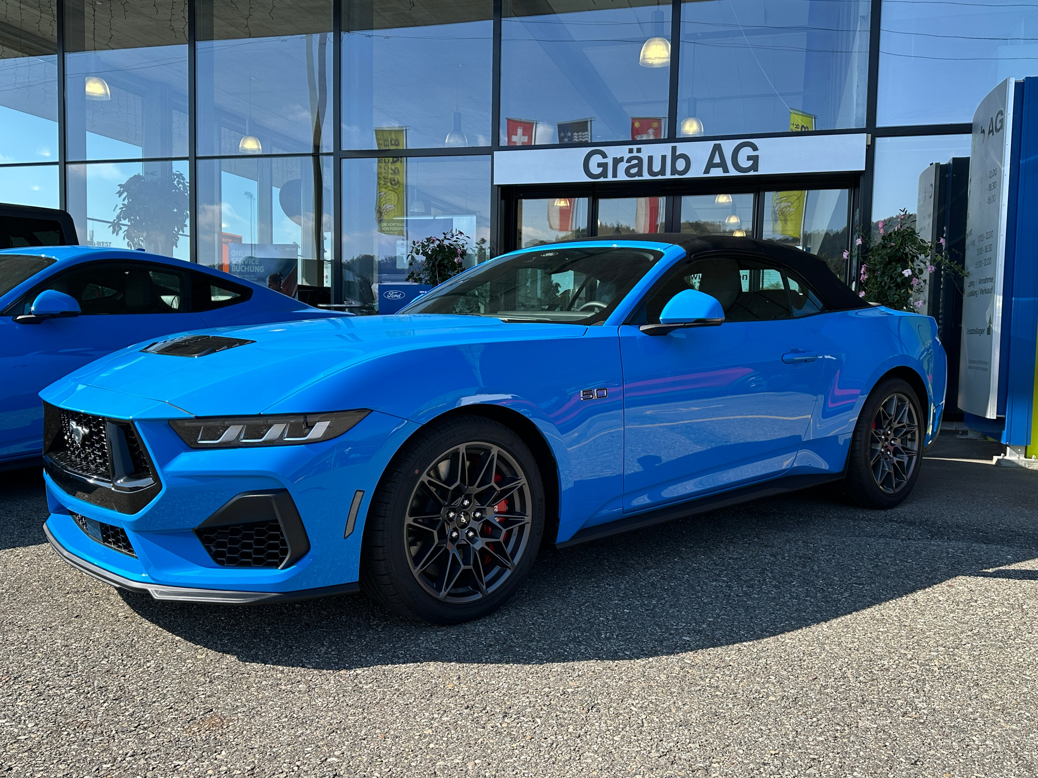 listing desktop thumbnail image 3