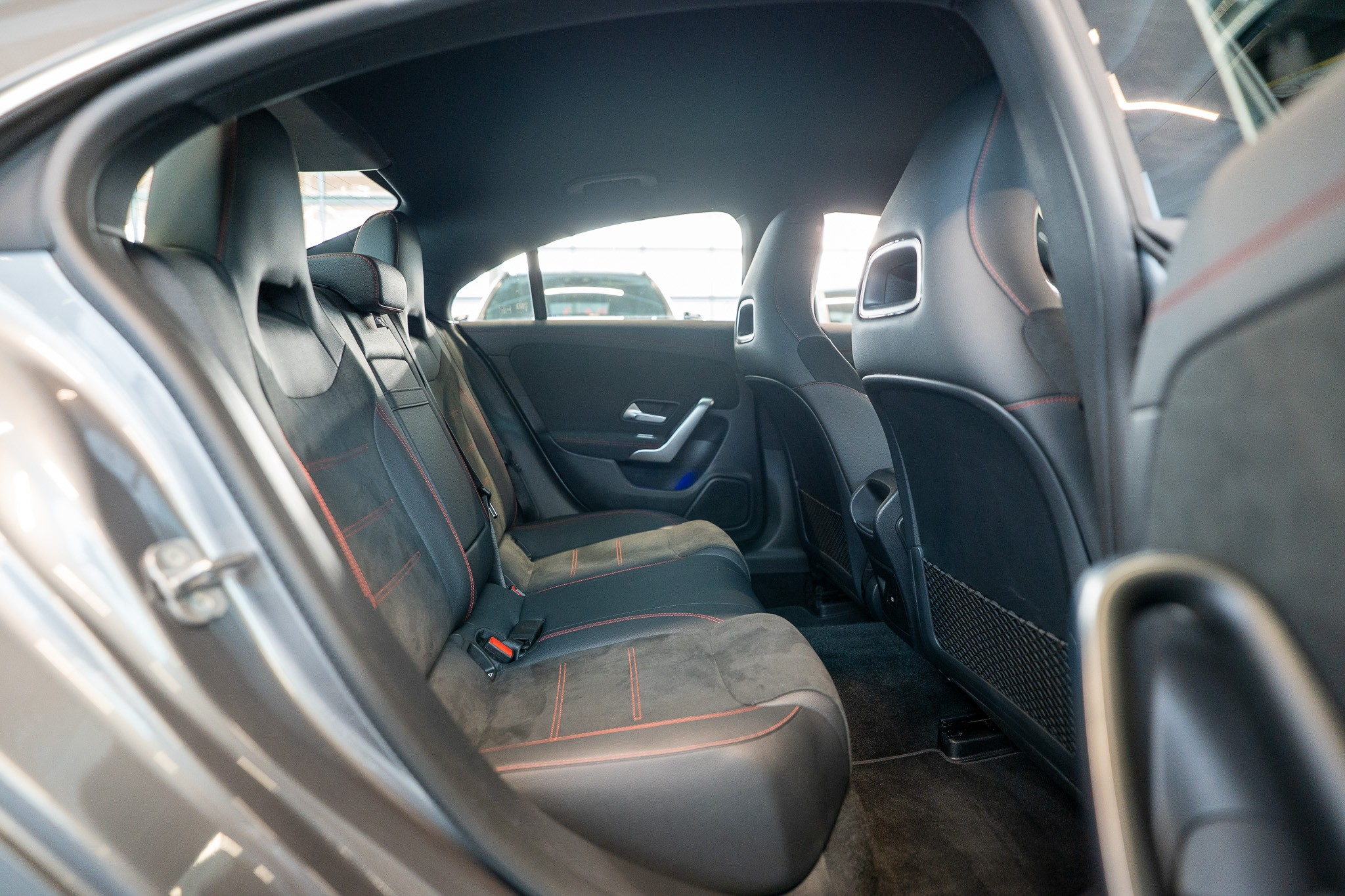 listing desktop thumbnail image 14