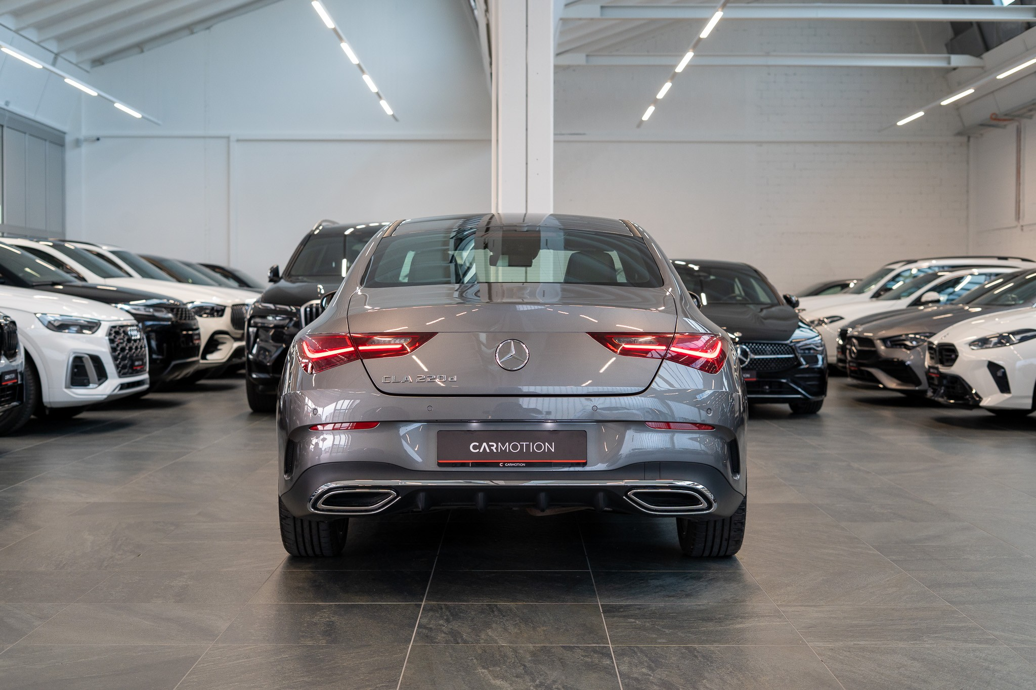 listing desktop thumbnail image 4