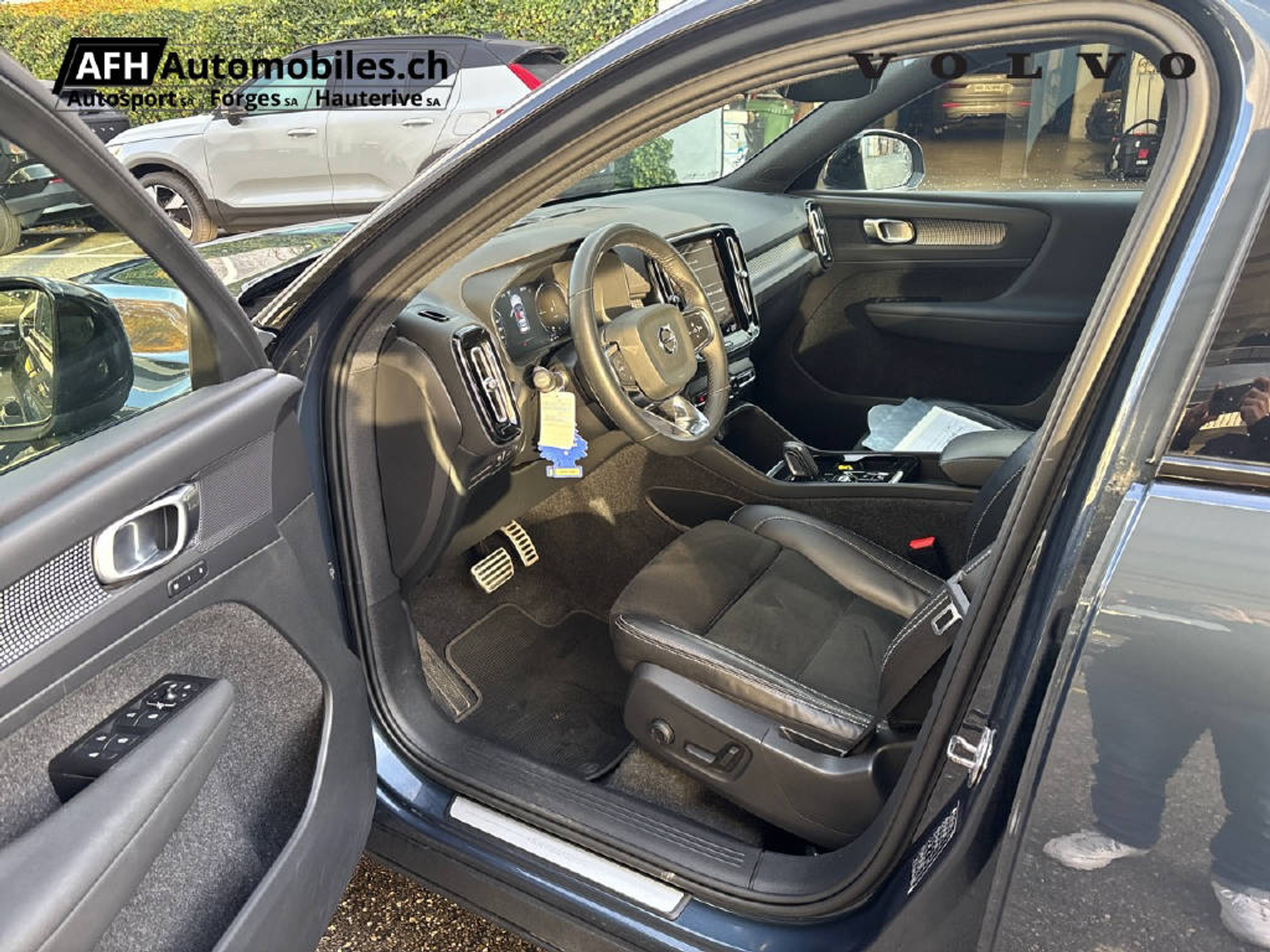 listing desktop thumbnail image 13